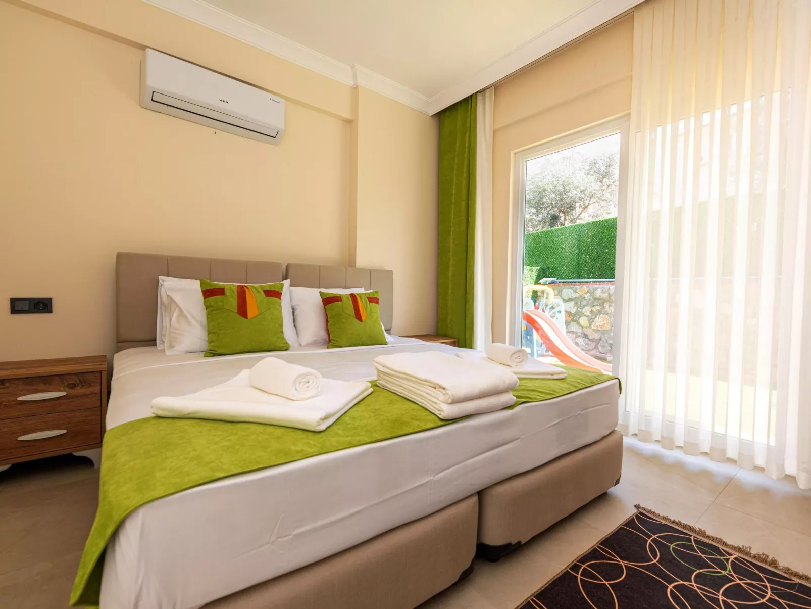 Große für Villa bis zu 9 Personen-Image-tags.info