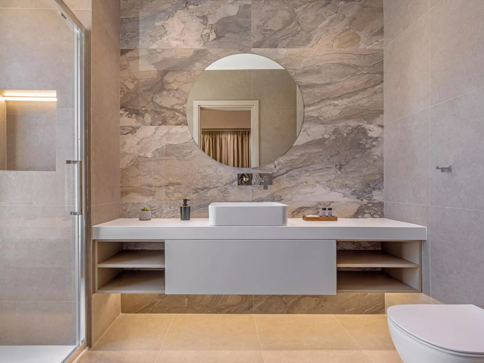 Ferienvilla Azalea mit Schwimmbad-Binnen