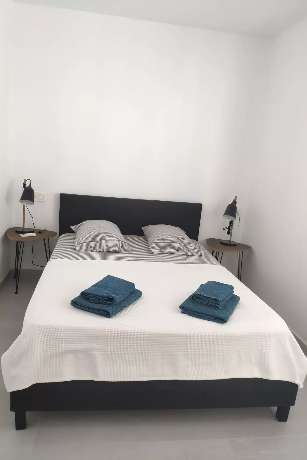 "Arenas house" mit Pool-Binnen