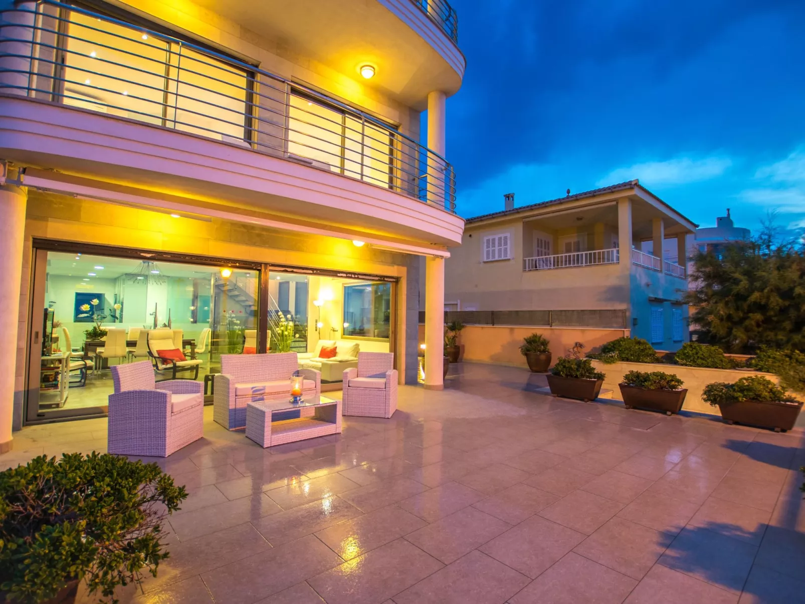 Freistehendes Haus direkt am Meer gelegen-Binnen