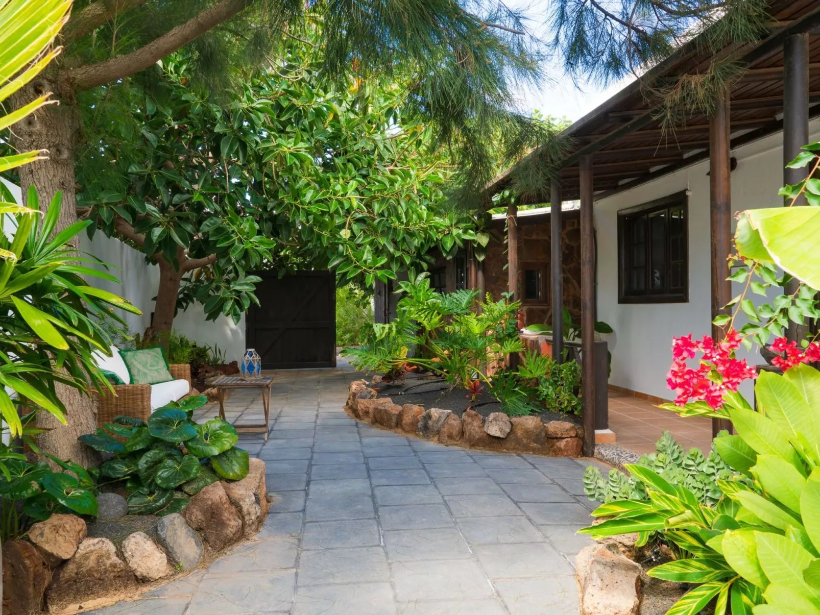 Secret Garden Villa - ländlicher Boutique-Rückzugsort, private tropische Gärten-Buiten