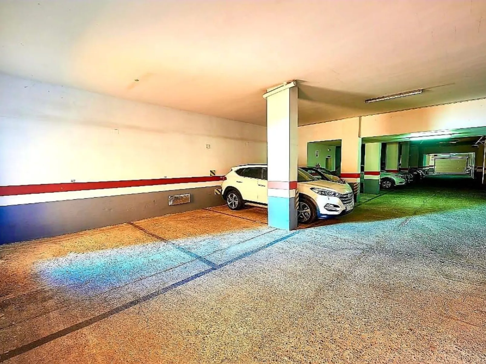 Luxuriöser Rückzugsort mit direktem Meerzugang und Pool-Image-tags.info