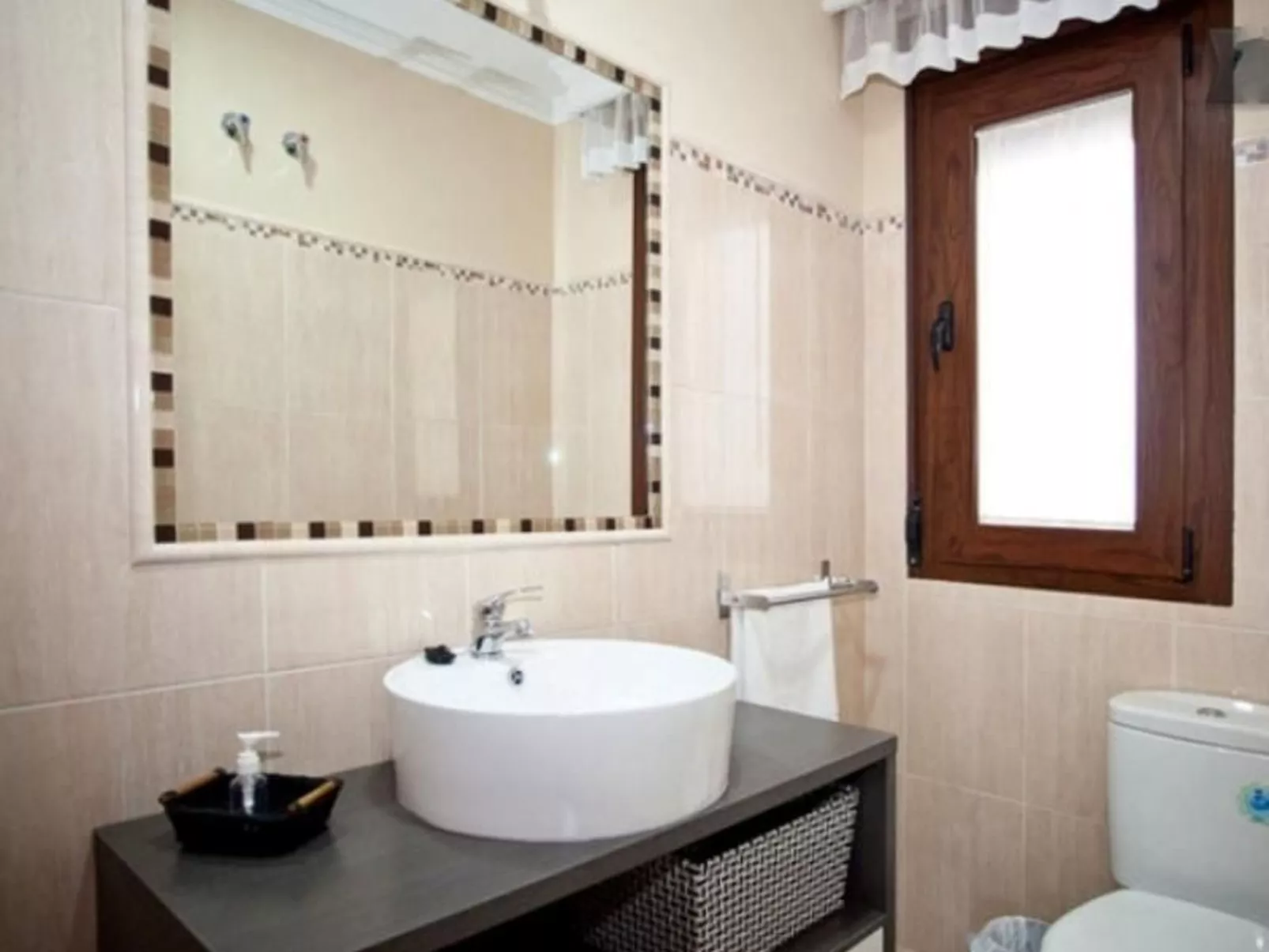 "Casa Rural Las Eras".-Binnen