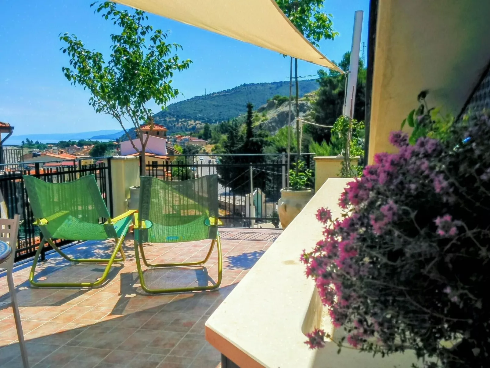 Luna rossa charmantes Haus-Image-tags.info