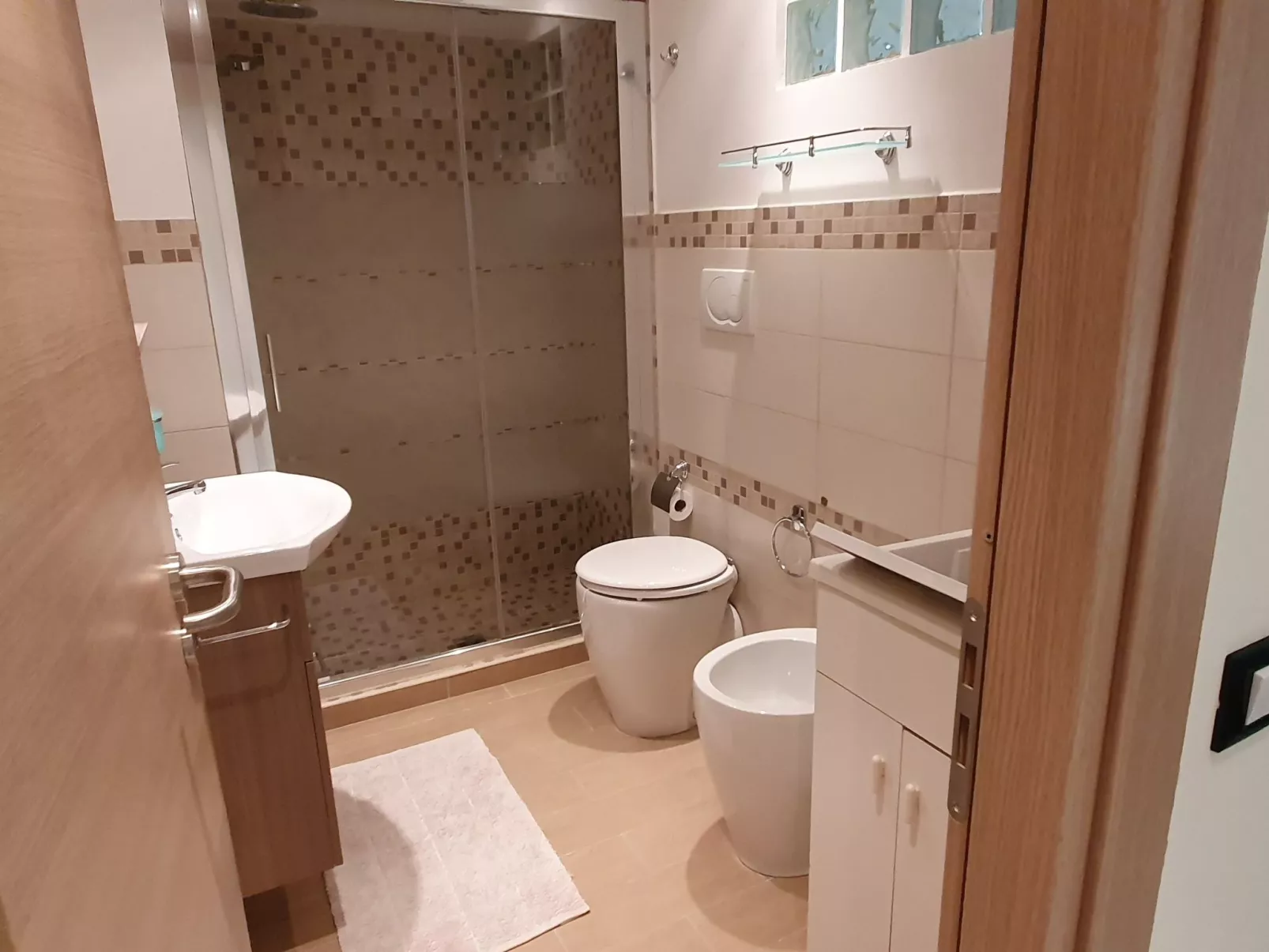 Zyklopenhaus. Erstaunliche Aussicht und privates Mini-Spa-Image-tags.info