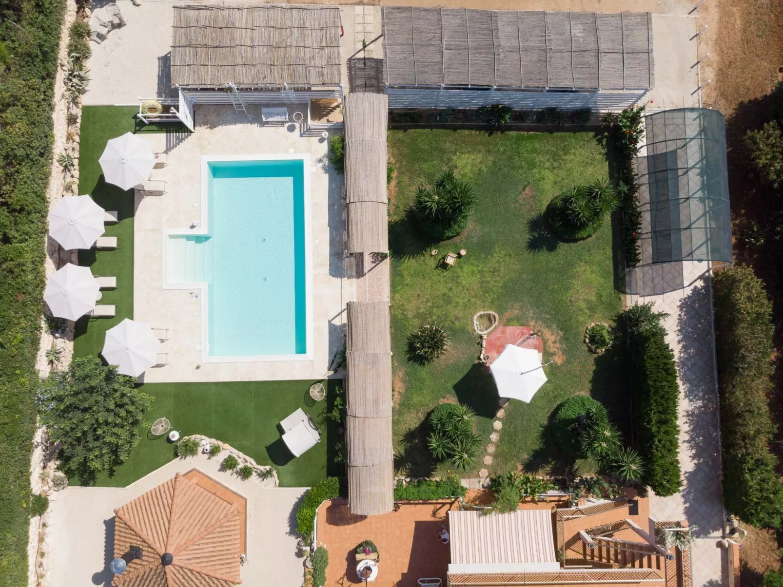 Angenehmes Haus mit privatem Pool-Buiten