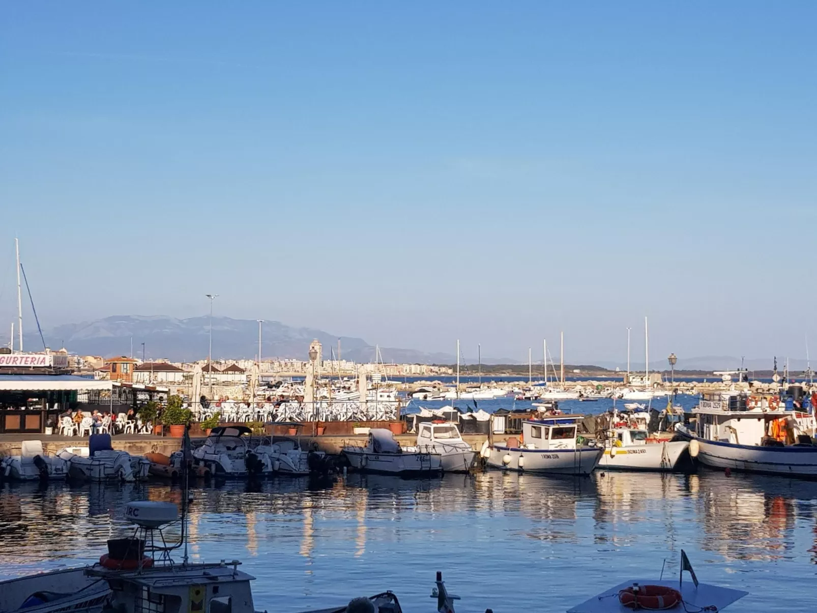 Oleandri Ferienhaus mit privatem Pool-Image-tags.info