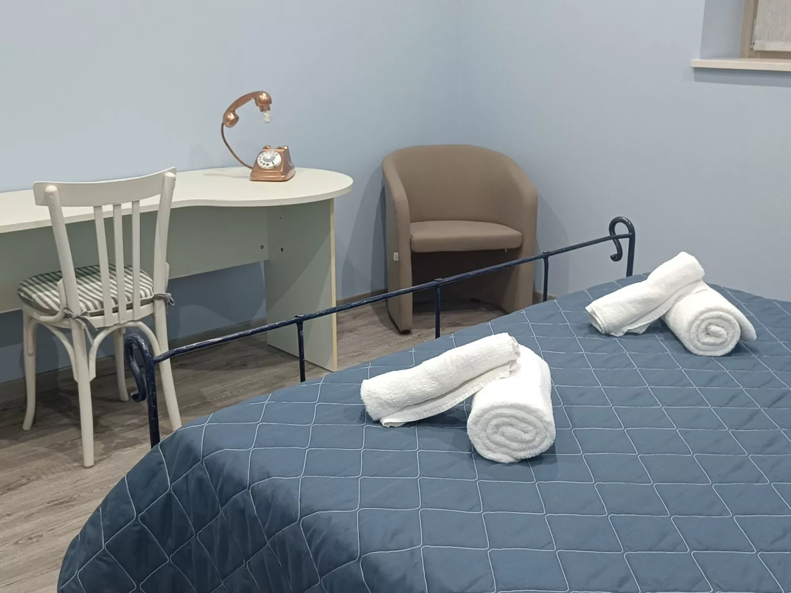 Flach 'Mary'-Image-tags.info