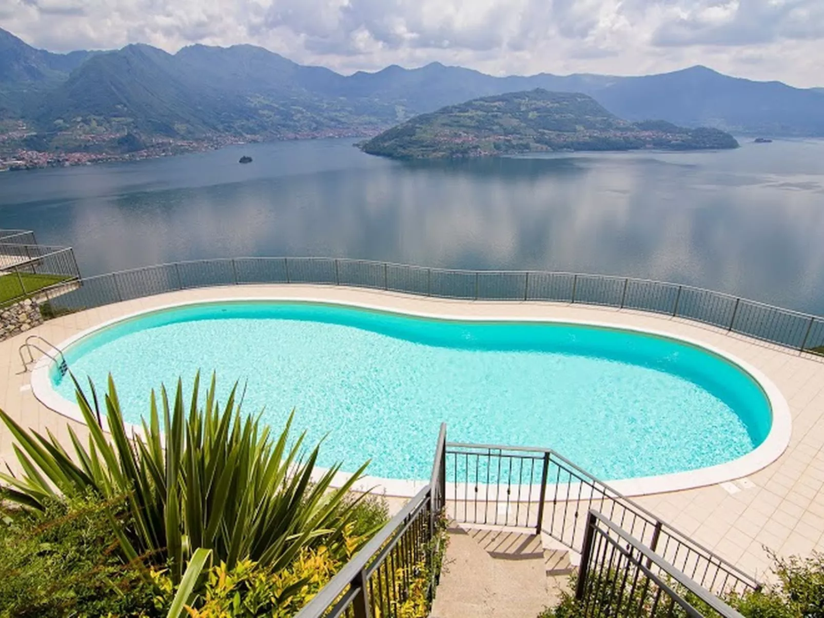 Beatrice - Haus mit Pool und Terrasse am Iseosee-Buiten