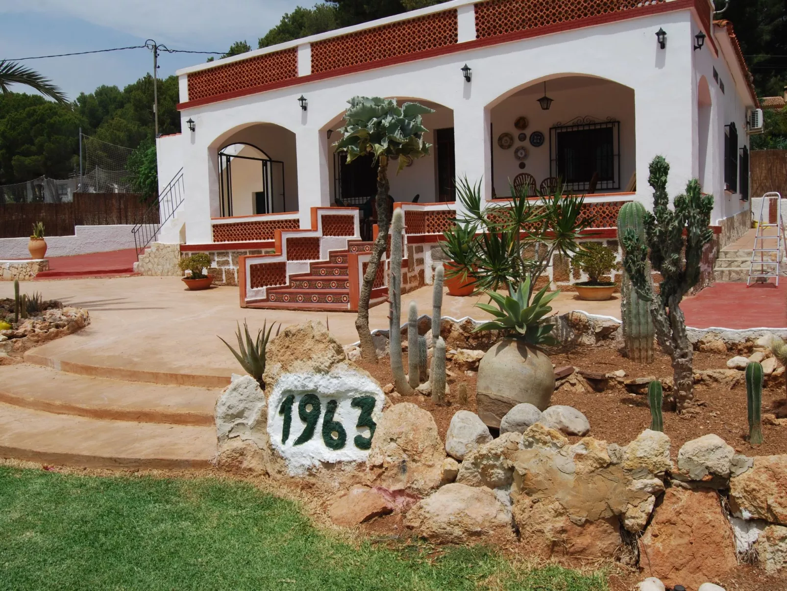 Ferienvilla, Seeblick, privater Pool und Parkplatz-Image-tags.info