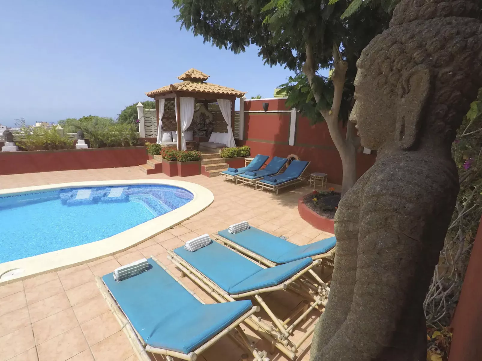 Villa im thailändischen Stil "Zen" mit beheiztem Pool-Buiten