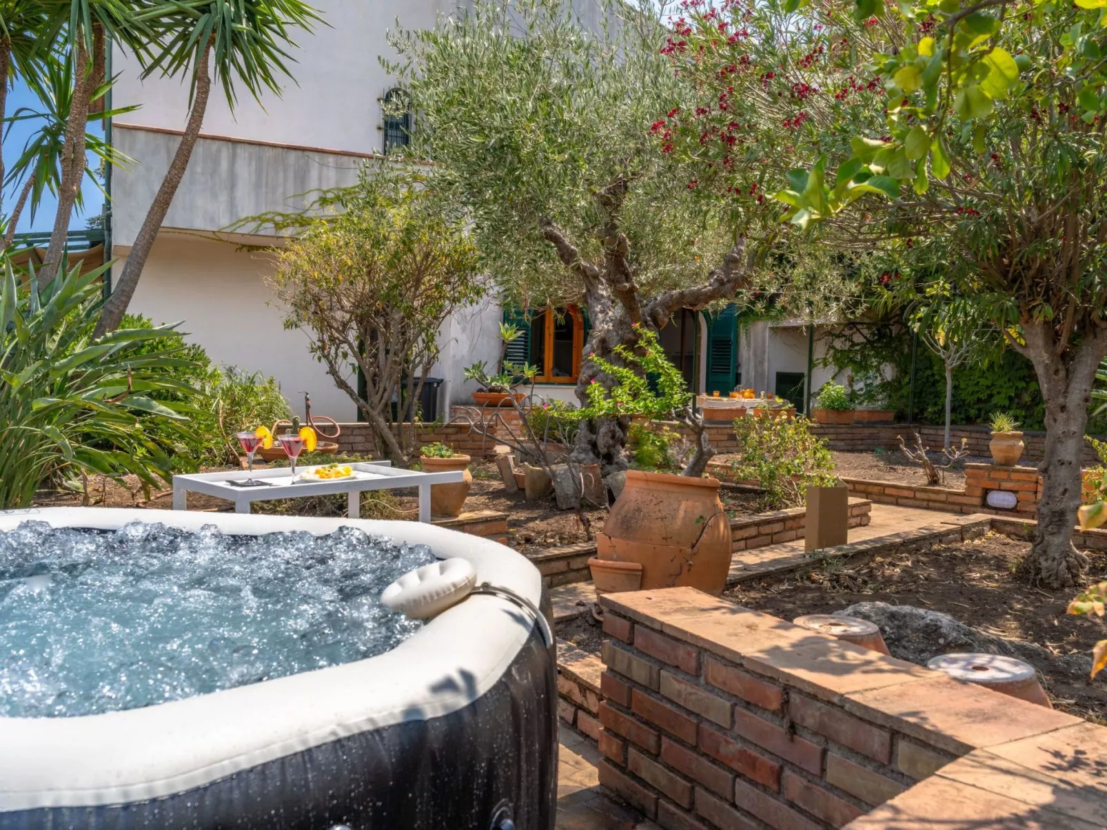 Angelo's Haus-Image-tags.info