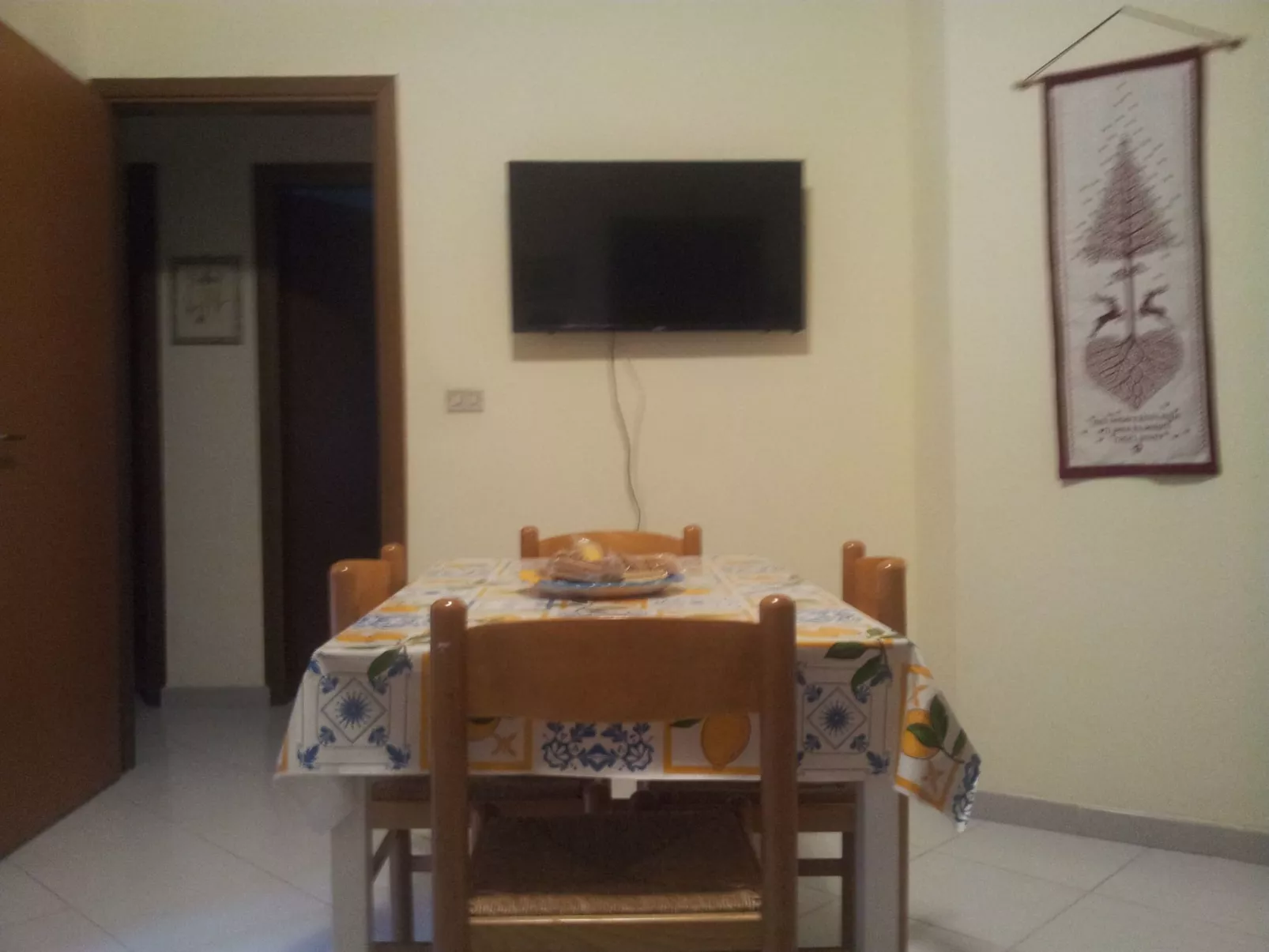 Gemütliche Wohnung in Borgo-Sanzio mit Privatparkplatz-Binnen