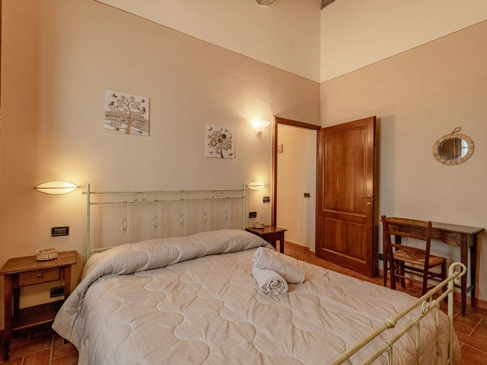 Flach 'Girasole Sanguineto'-Binnen