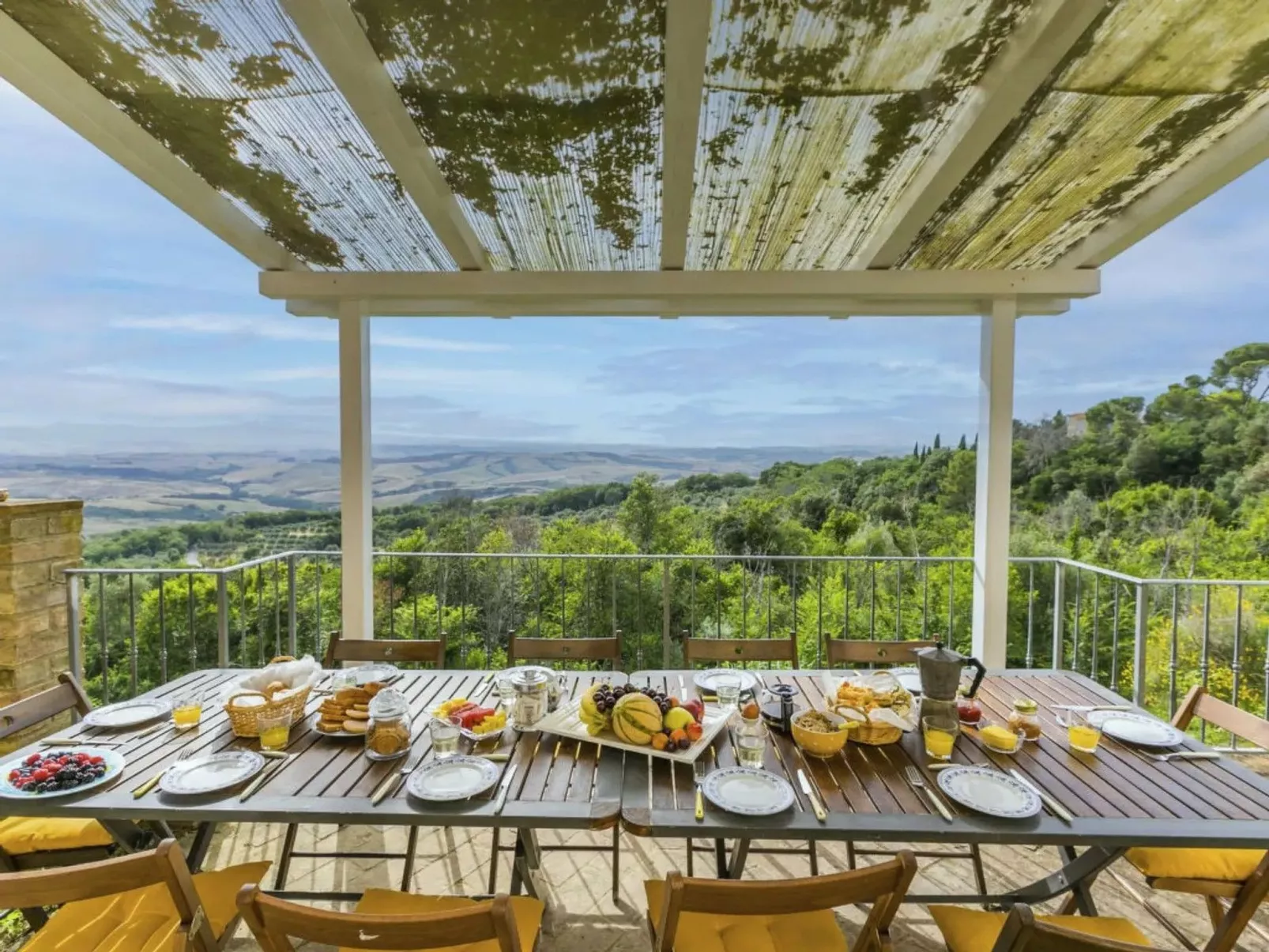 Vier-Zimmer-Wohnung 2 Bäder mit Schwimmbad zur alleinigen Nutzung-Buiten