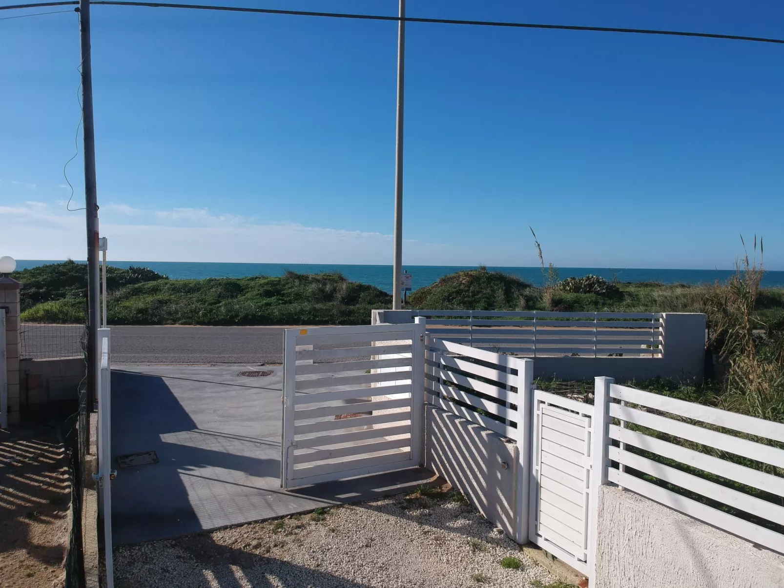 Edoné, Wohnung mit Blick auf einen Sandstrand-Buiten
