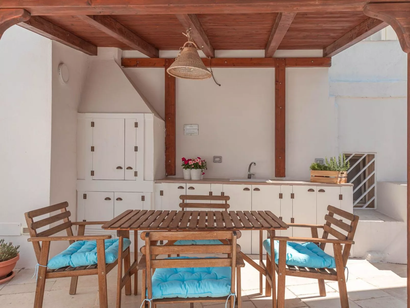 Dimora Levante - Typisches Haus nur wenige Schritte vom Meer entfernt-Buiten