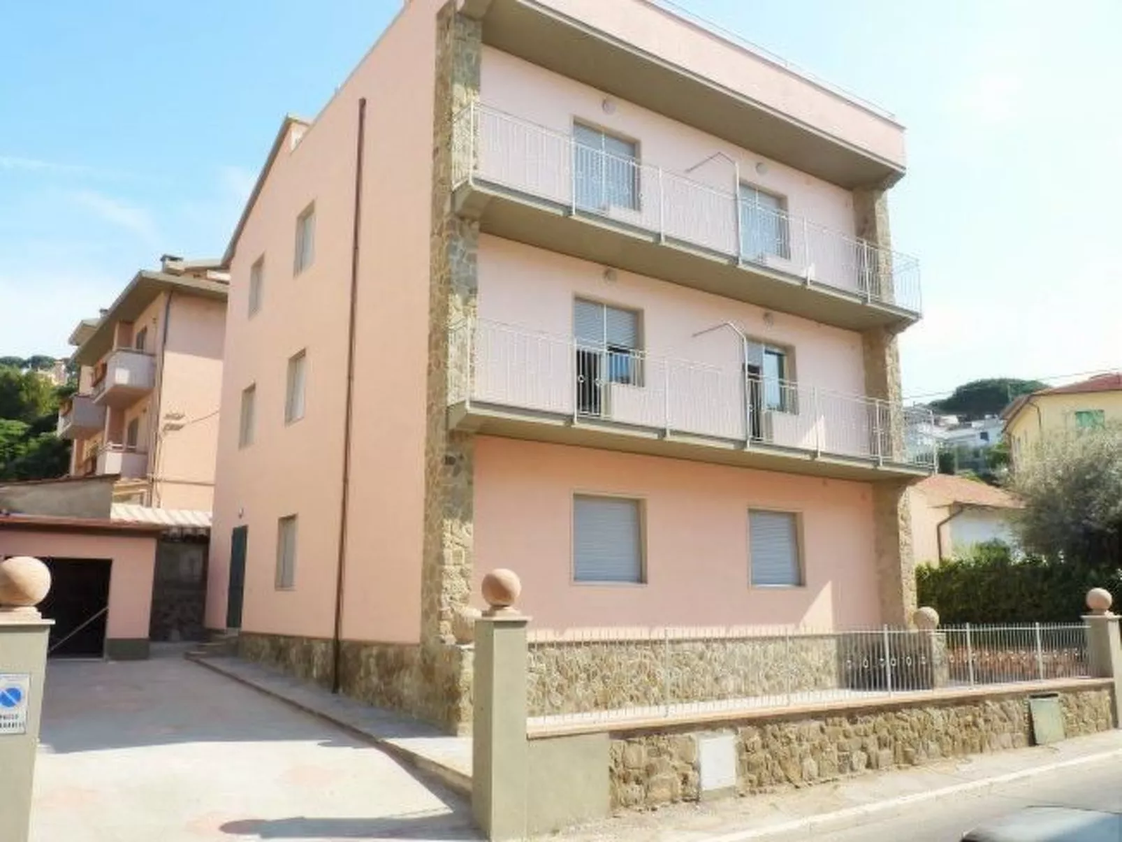 Helle Wohnung in Castiglione Della Pescaia-Buiten