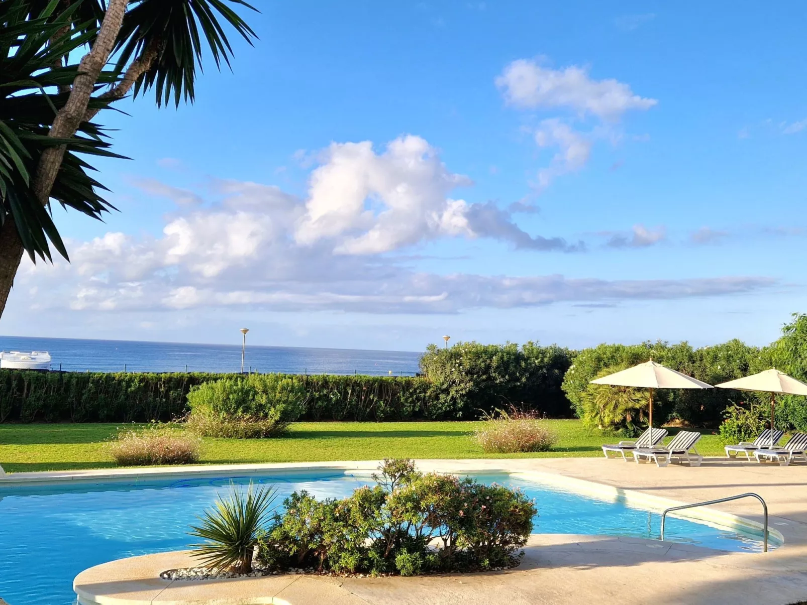 Strandlage Neptuno I, Elviria-Marbella-Image-tags.info