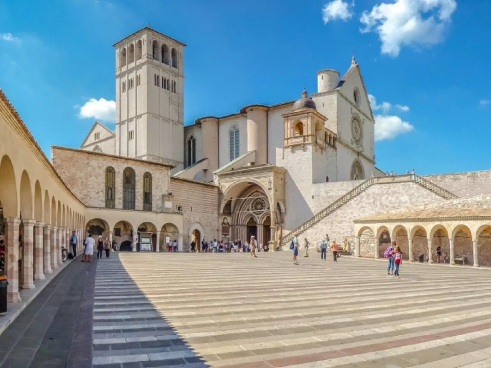 Privates Poolhaus im grünen Herzen von Umbrien-Buiten