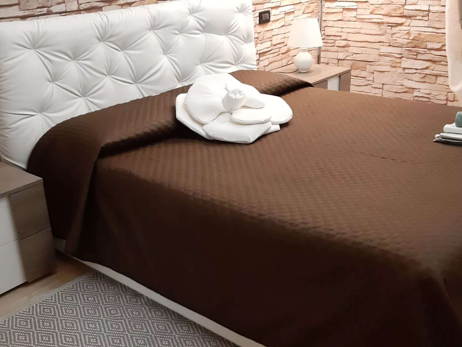 Stilvoller und gemütlicher Mini mit Garage-Binnen