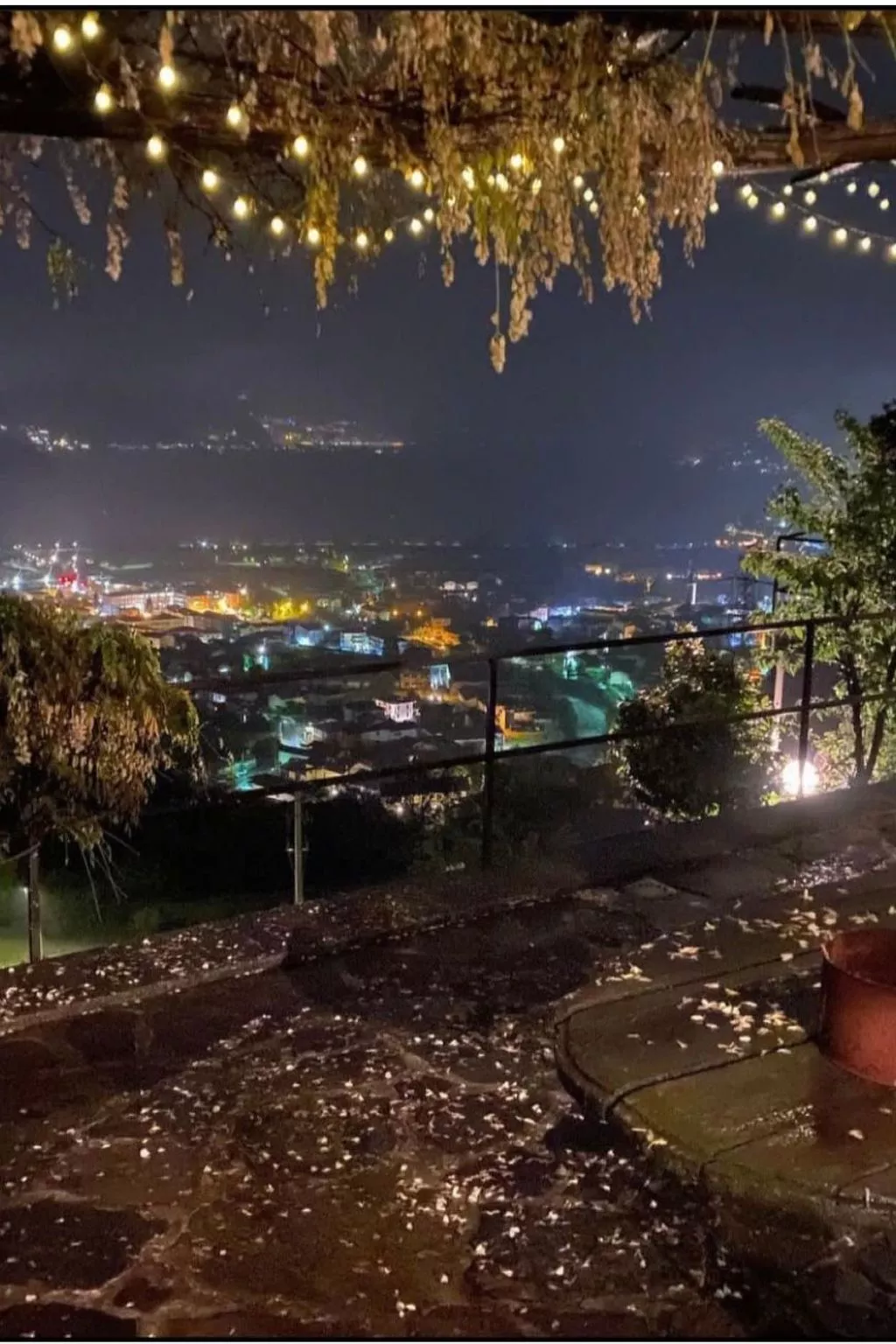 'Casa Domenica' mit Blick aufs Wasser-Image-tags.info