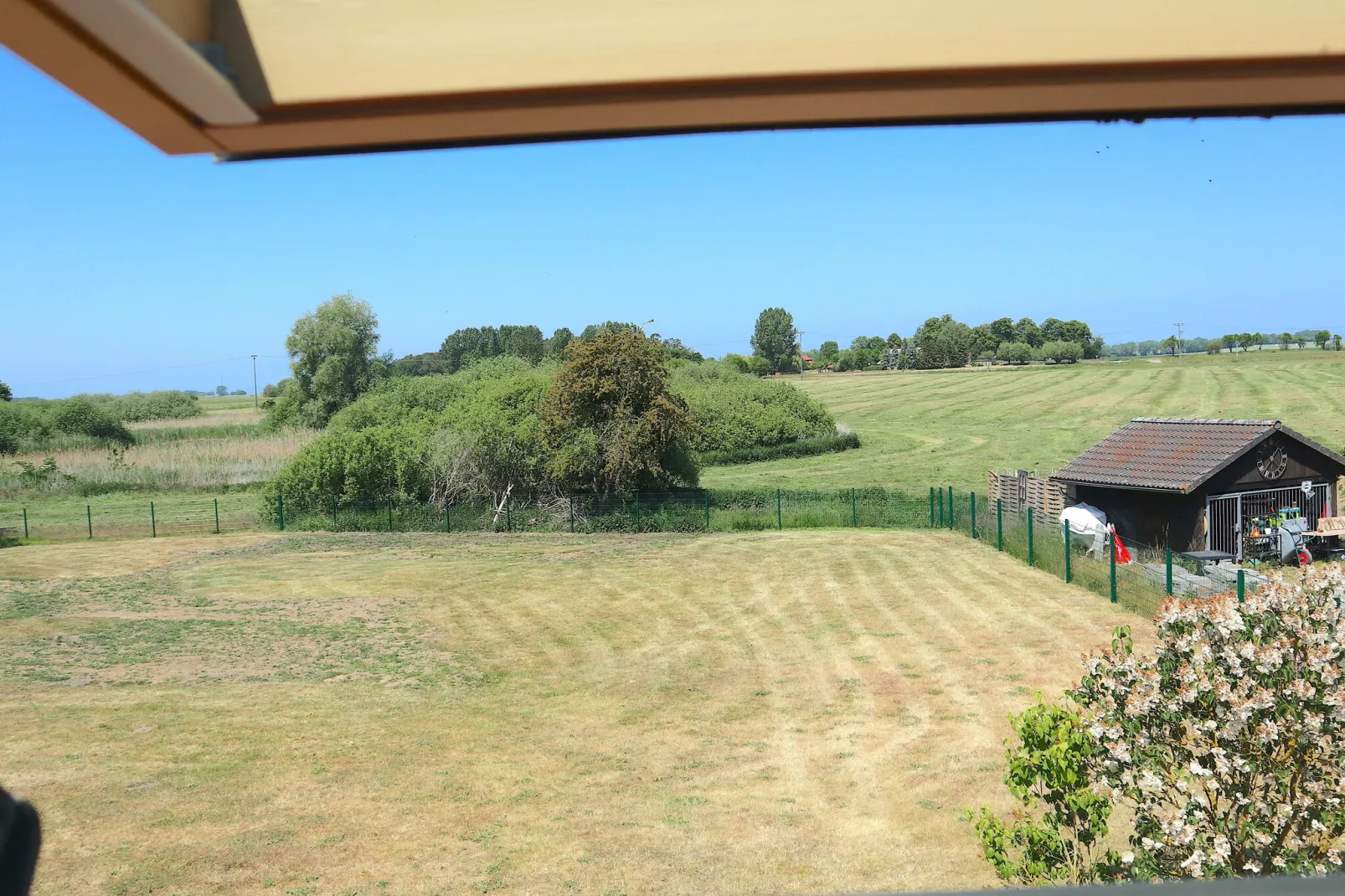 Schönes Ferienhaus in Alt Bukow-Uitzicht zomer