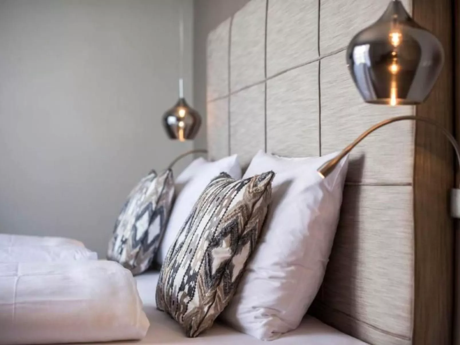 Luxusvilla am Gardasee mit privatem Badesteg-Binnen