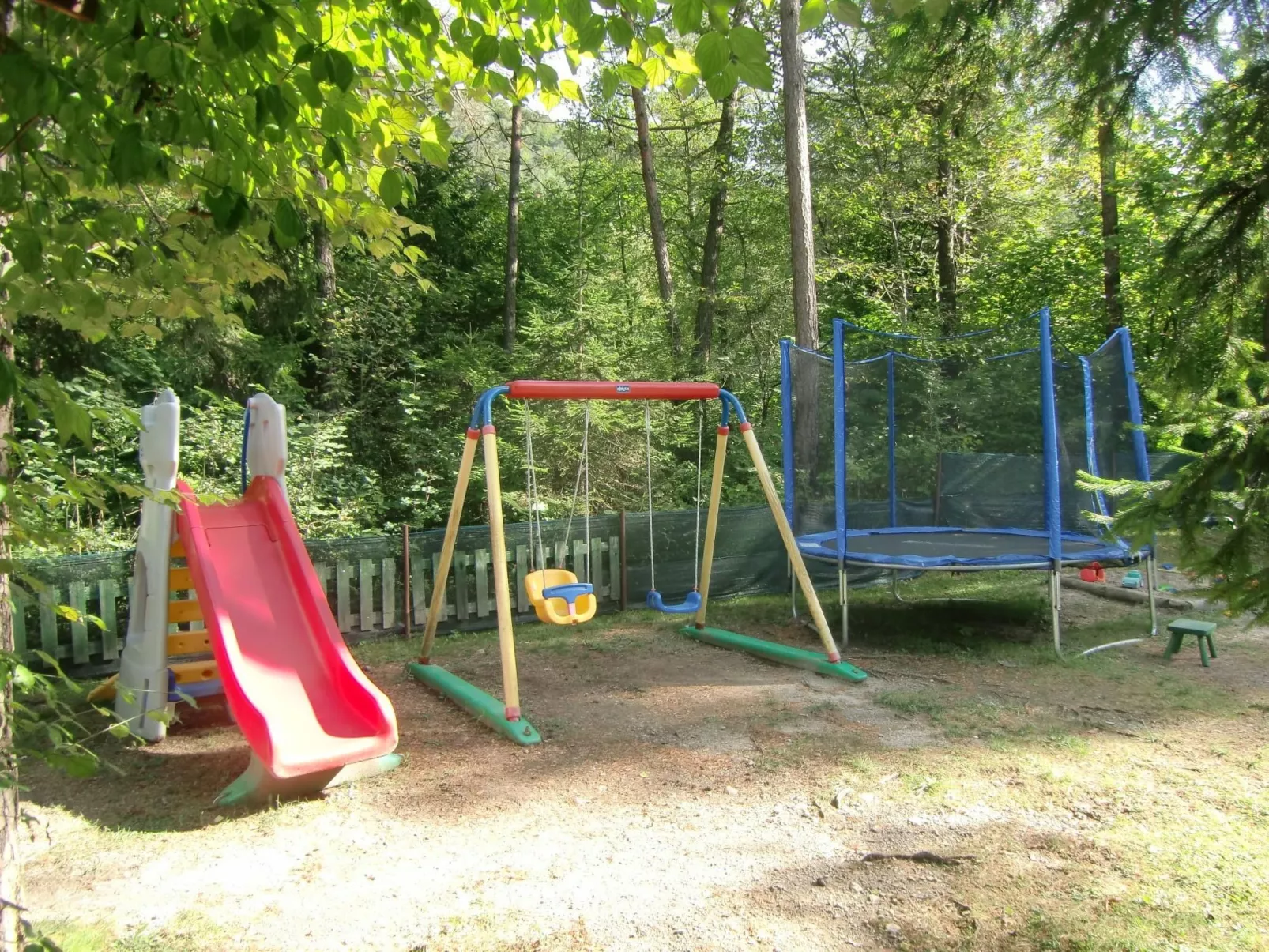 Erdgeschosswohnung mit möbliertem Garten-Buiten