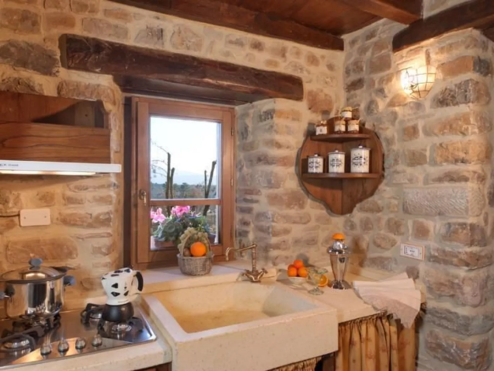 Villa Liz' Anwesen mit privatem Pool-Binnen