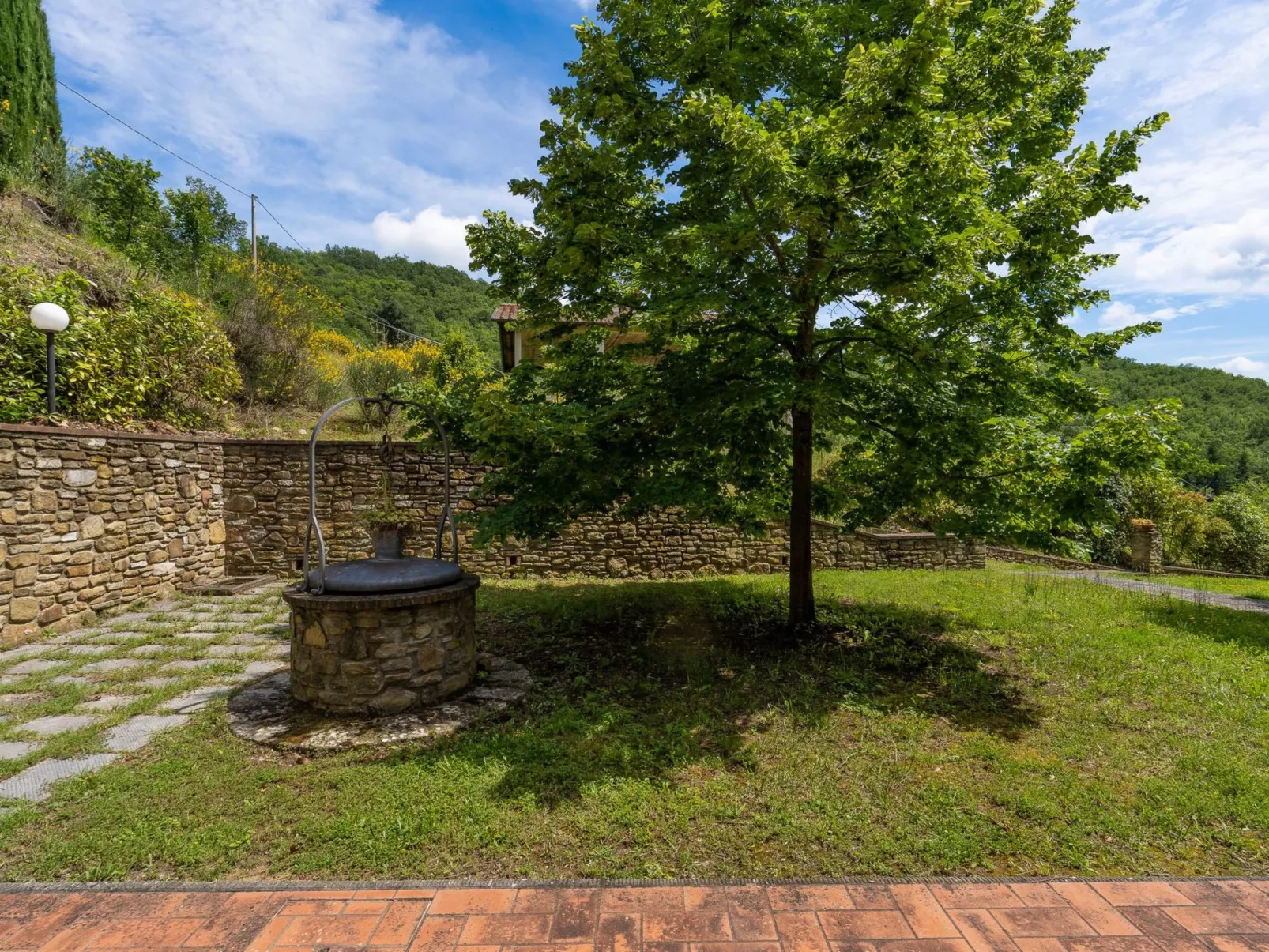 Weingut Le Caselle-Image-tags.info