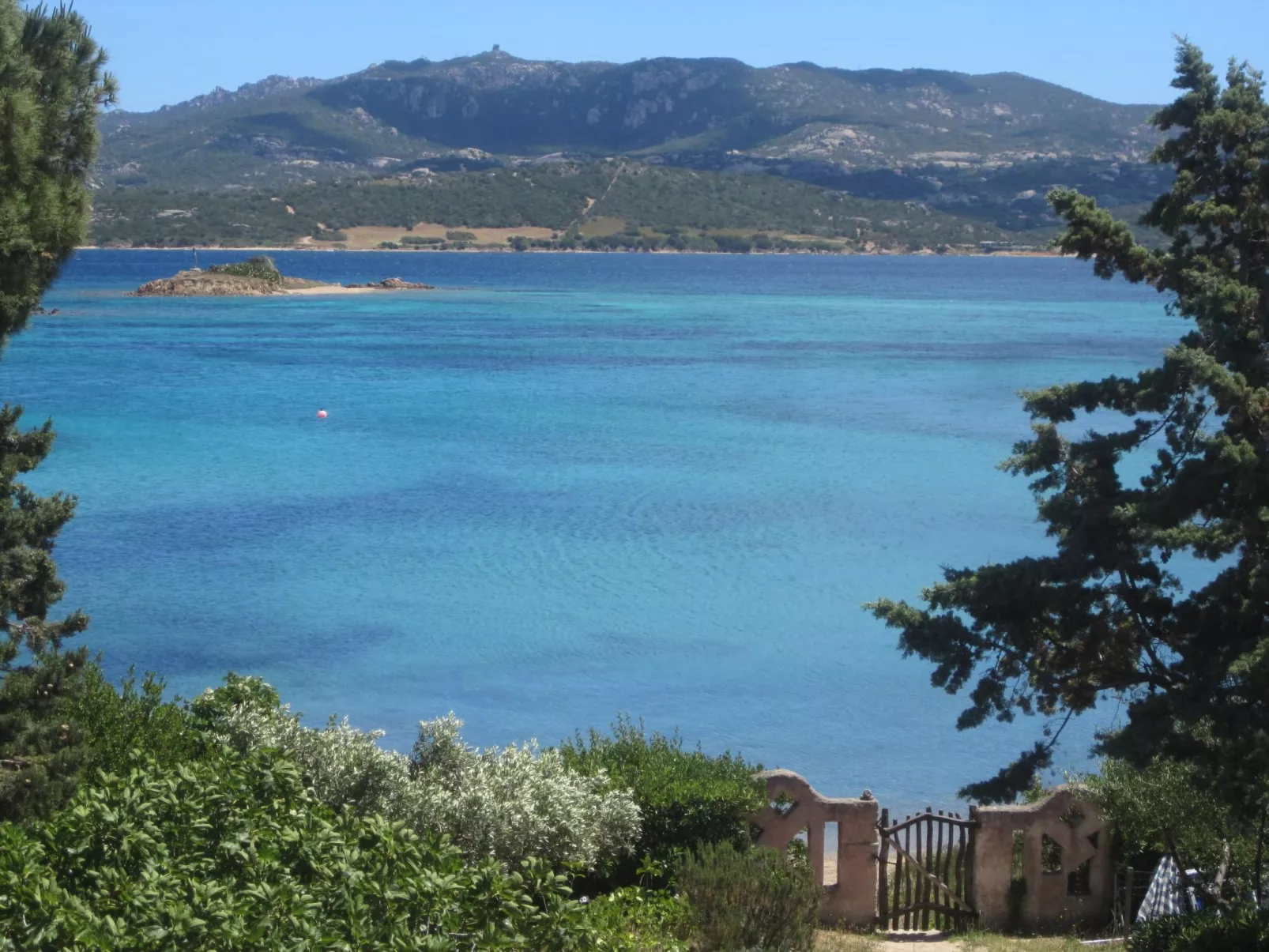 Charmante Wohnung Lungomare Cannigione-Buiten