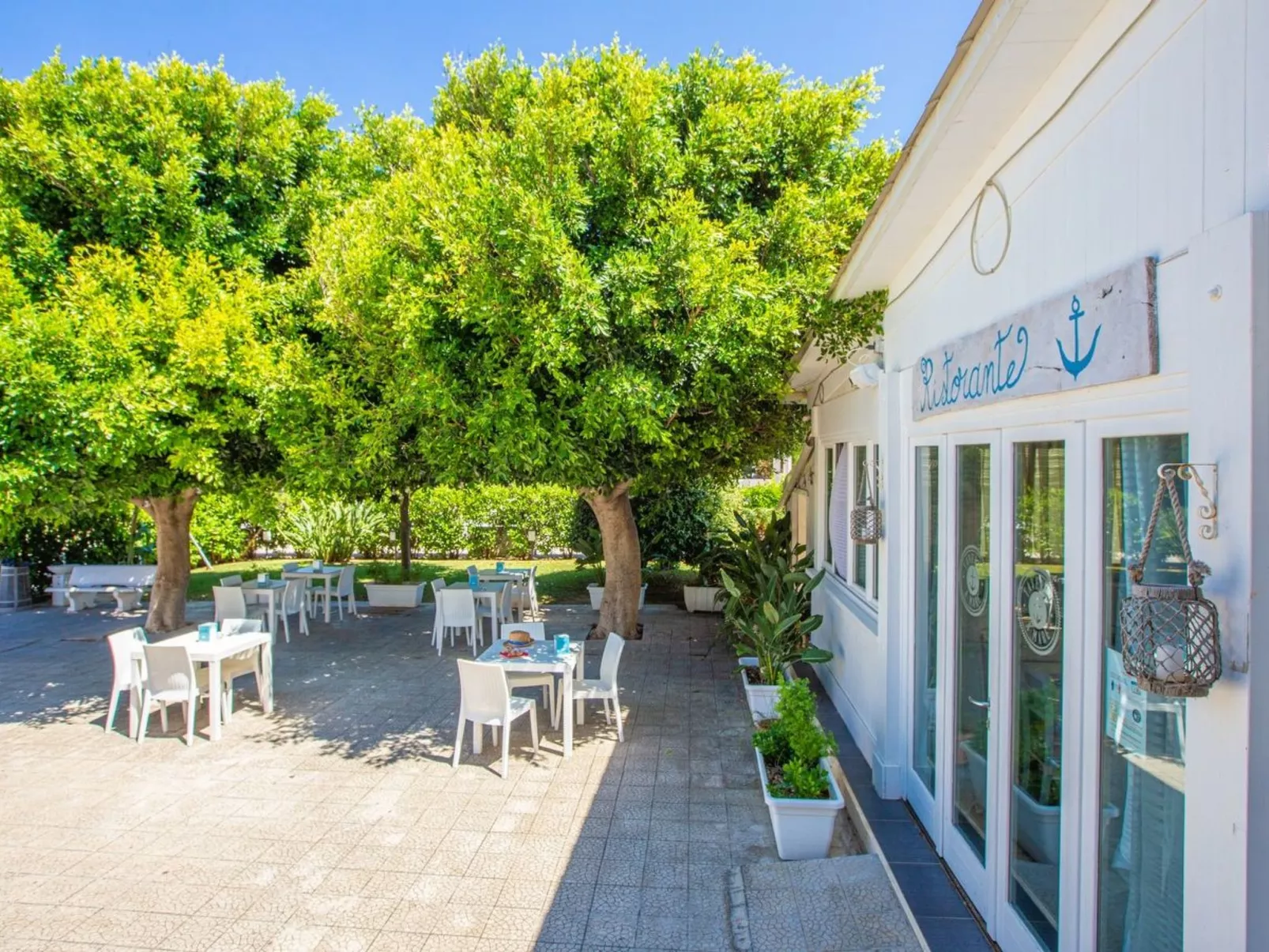 Villa Mezza Luna am Meer in Apulien-Image-tags.info