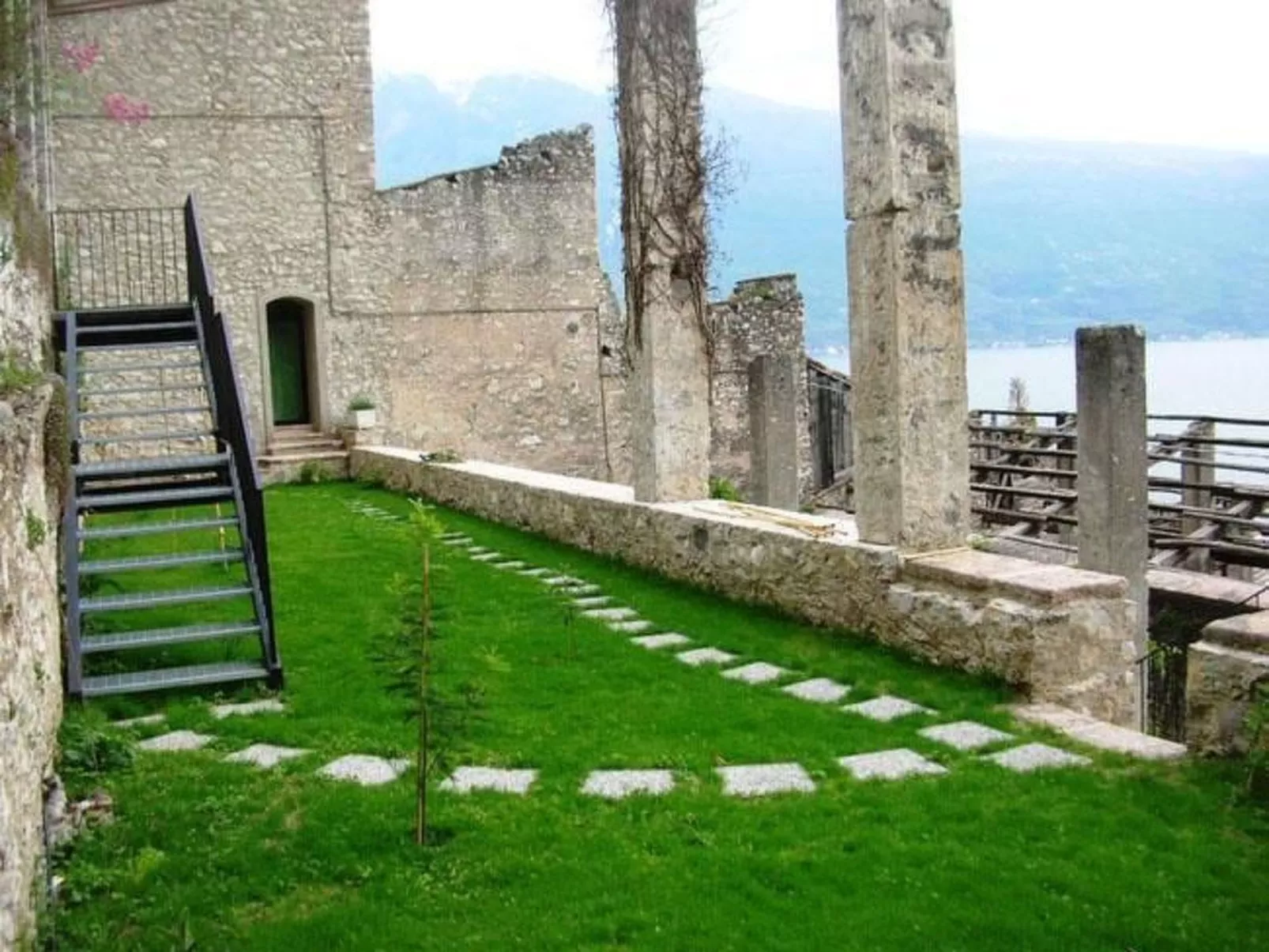 Kumquat Studio mit Garten- und Seeblick-Buiten