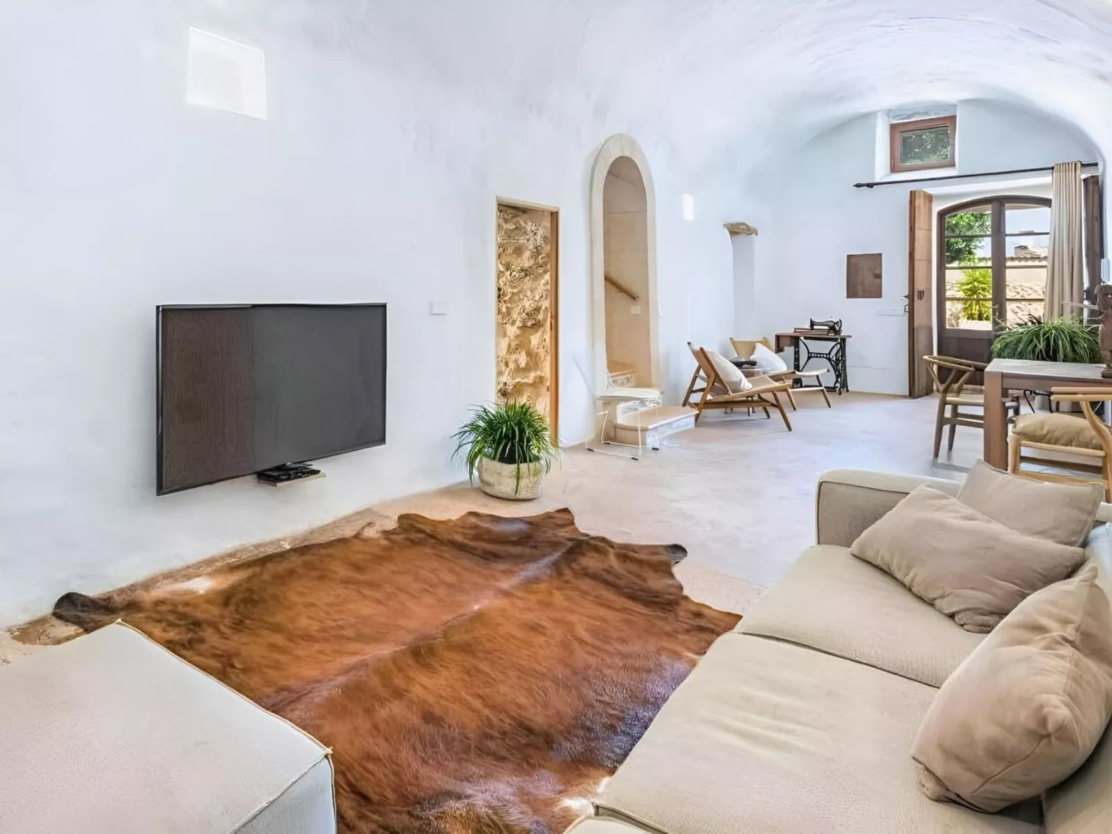 Luxuriöse Villa mit Pool und Klimaanlage für 8 Personen-Binnen