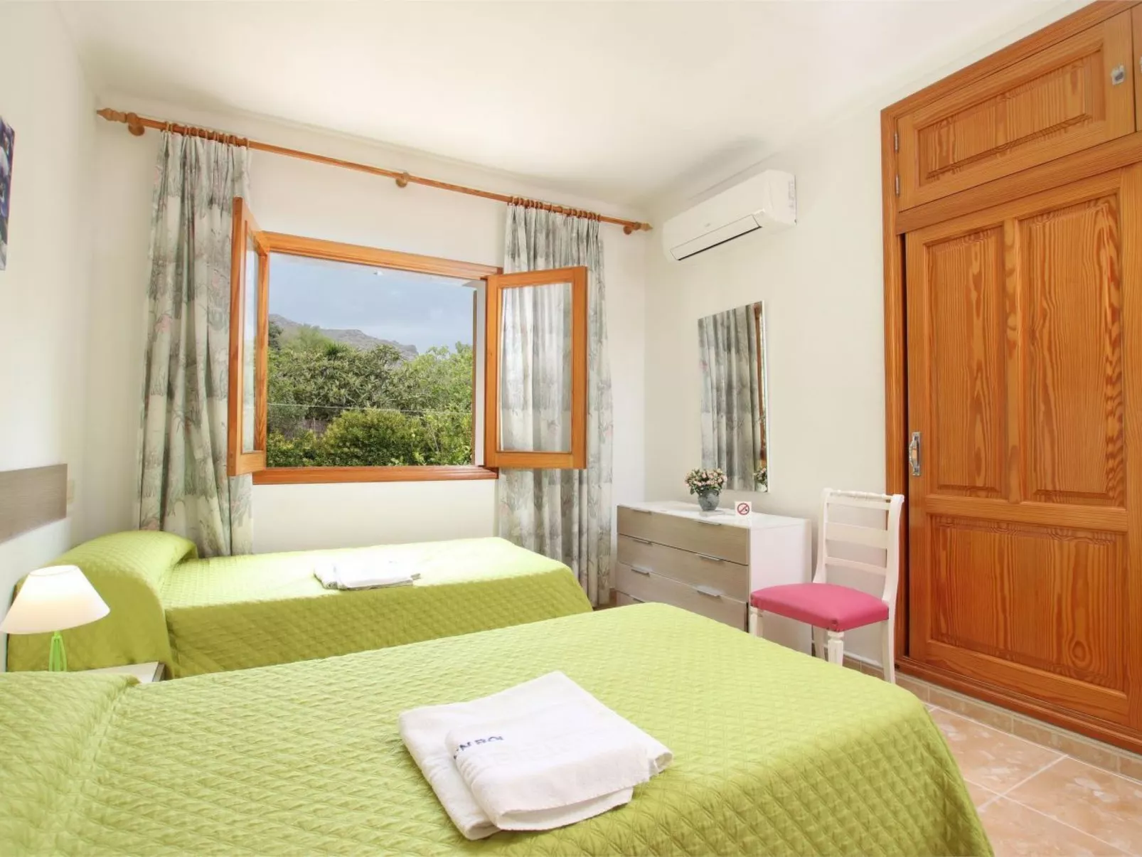 Schöne Villa in Pollensa mit beheiztem Pool-Binnen