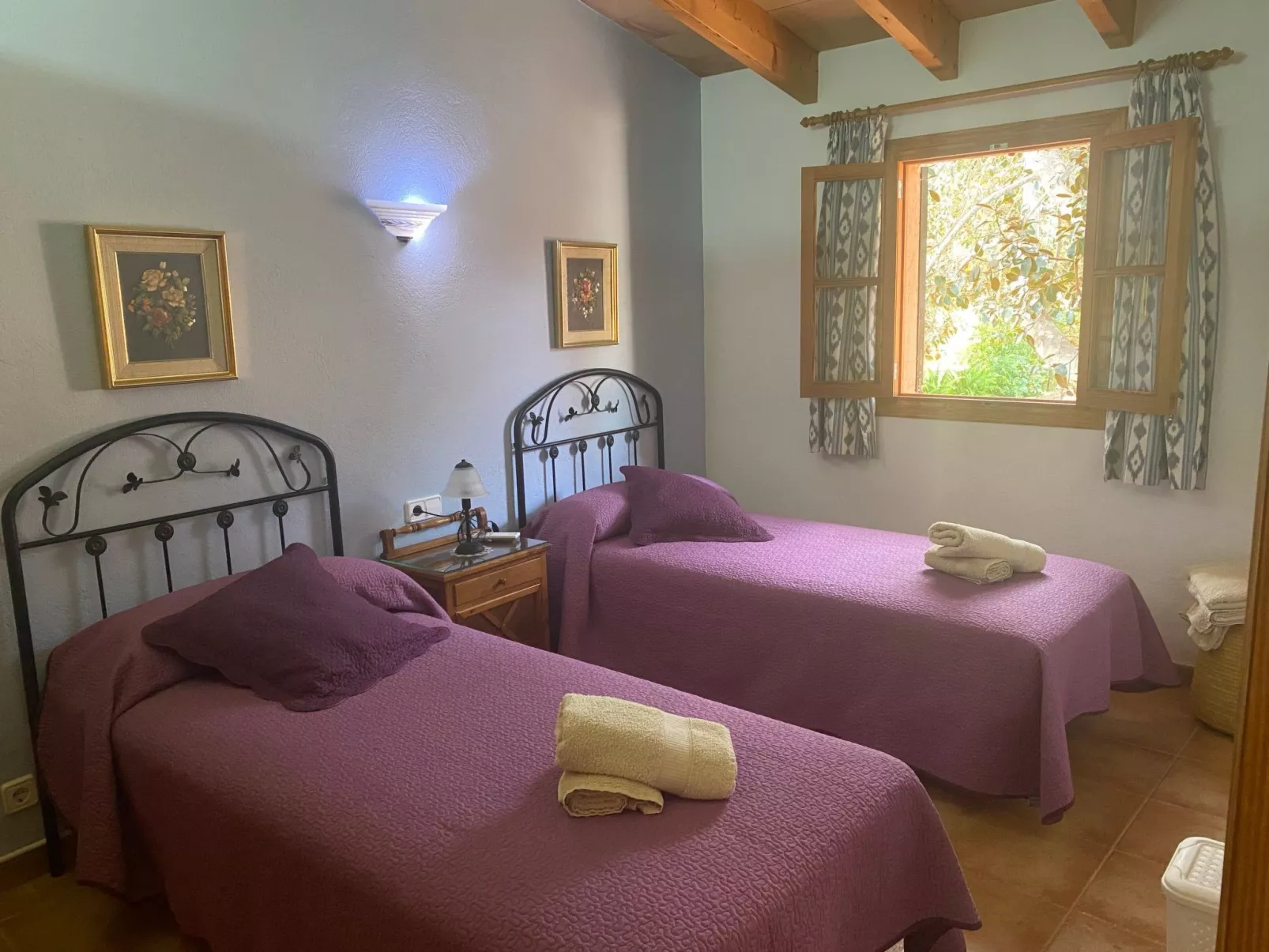 Finca mit Garten, Grill und Terrasse-Binnen