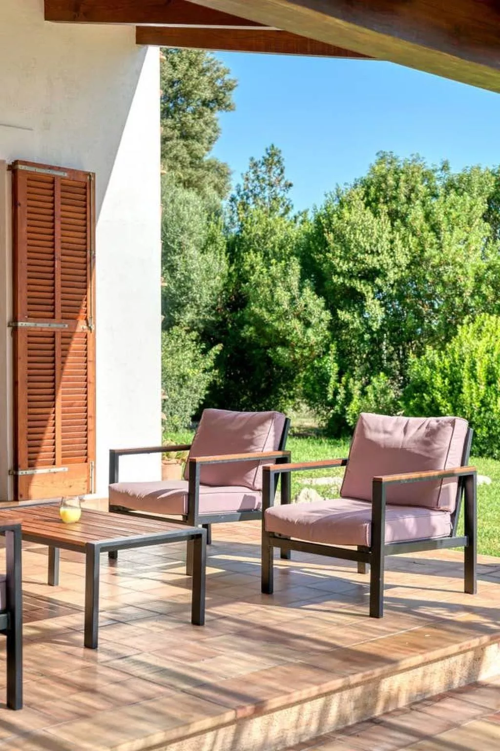 Finca mit Garten, Grill und Terrasse-Buiten