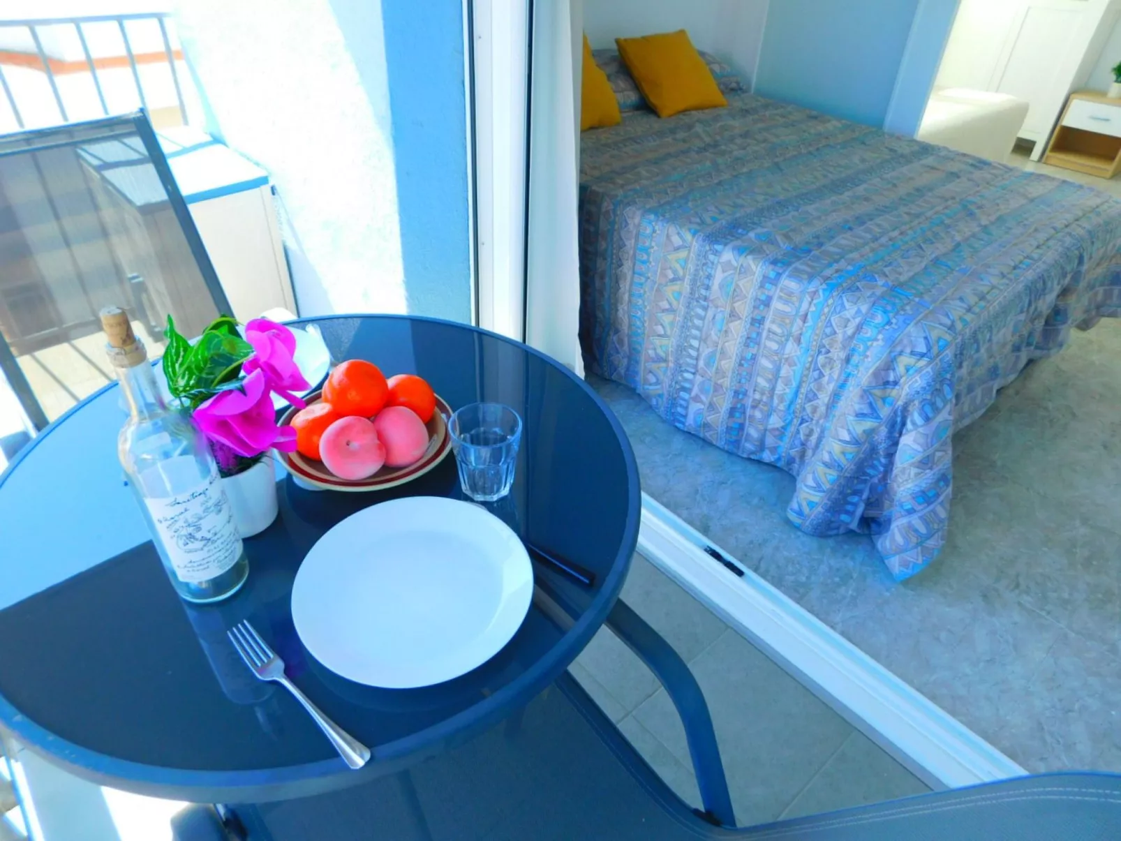 A-241 Saisonale Vermietung Studio Roses