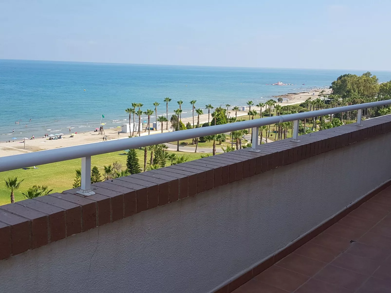 Drei-Schlafzimmer-Wohnung mit Blick auf das Meer-Buiten