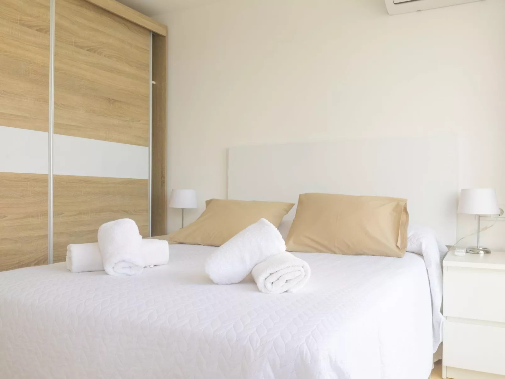 "Luisamar Meerblick".-Binnen