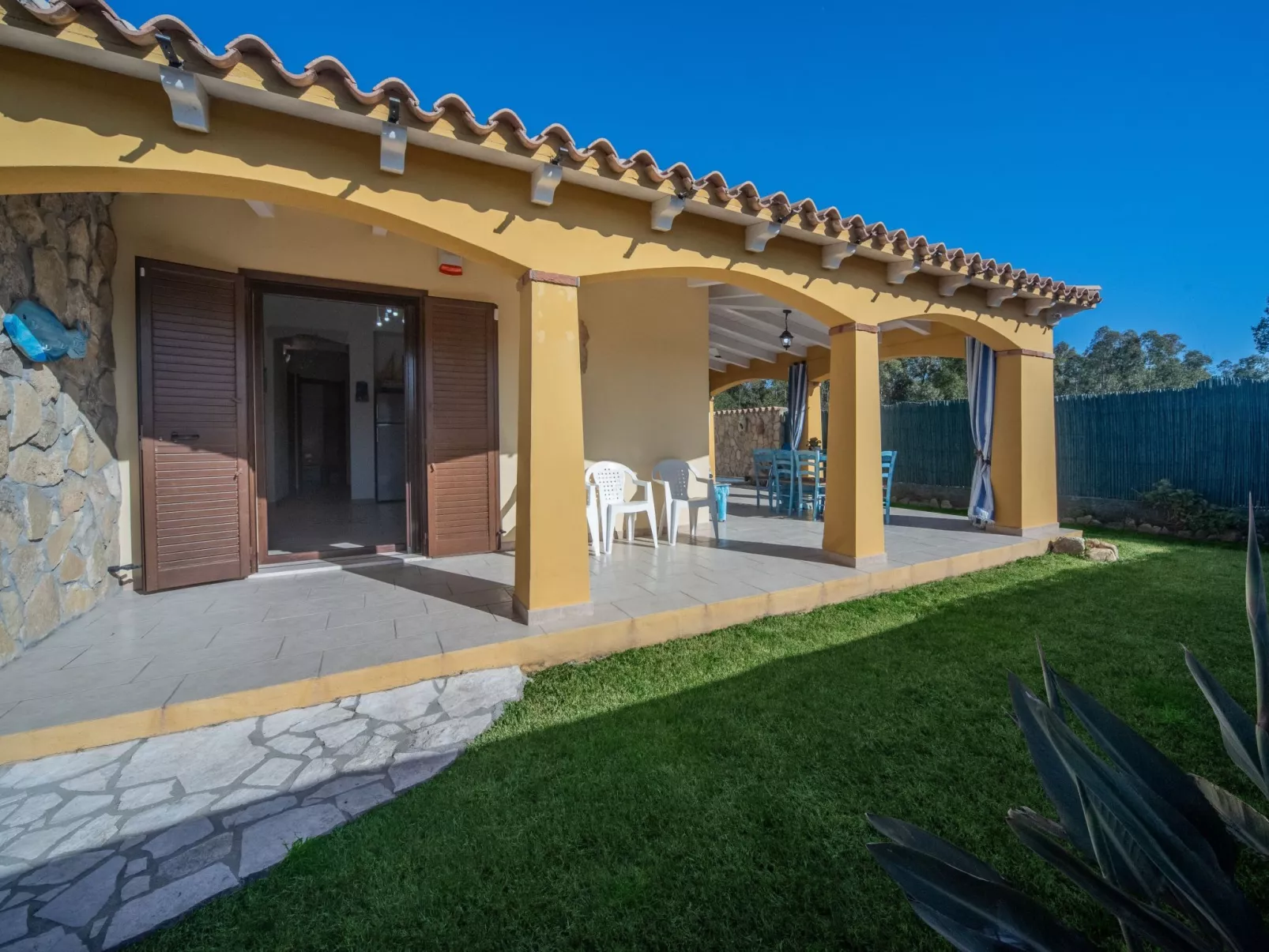 Schöne moderne Villa mit privatem Pool.-Image-tags.info