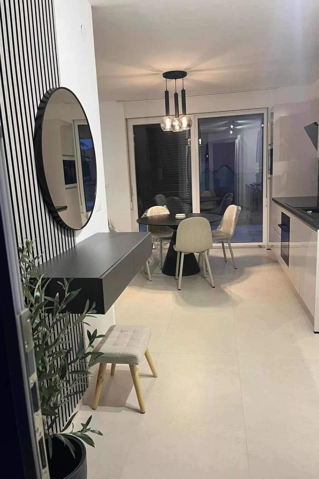 Wohnung "Sladja lux Wohnung"-Binnen