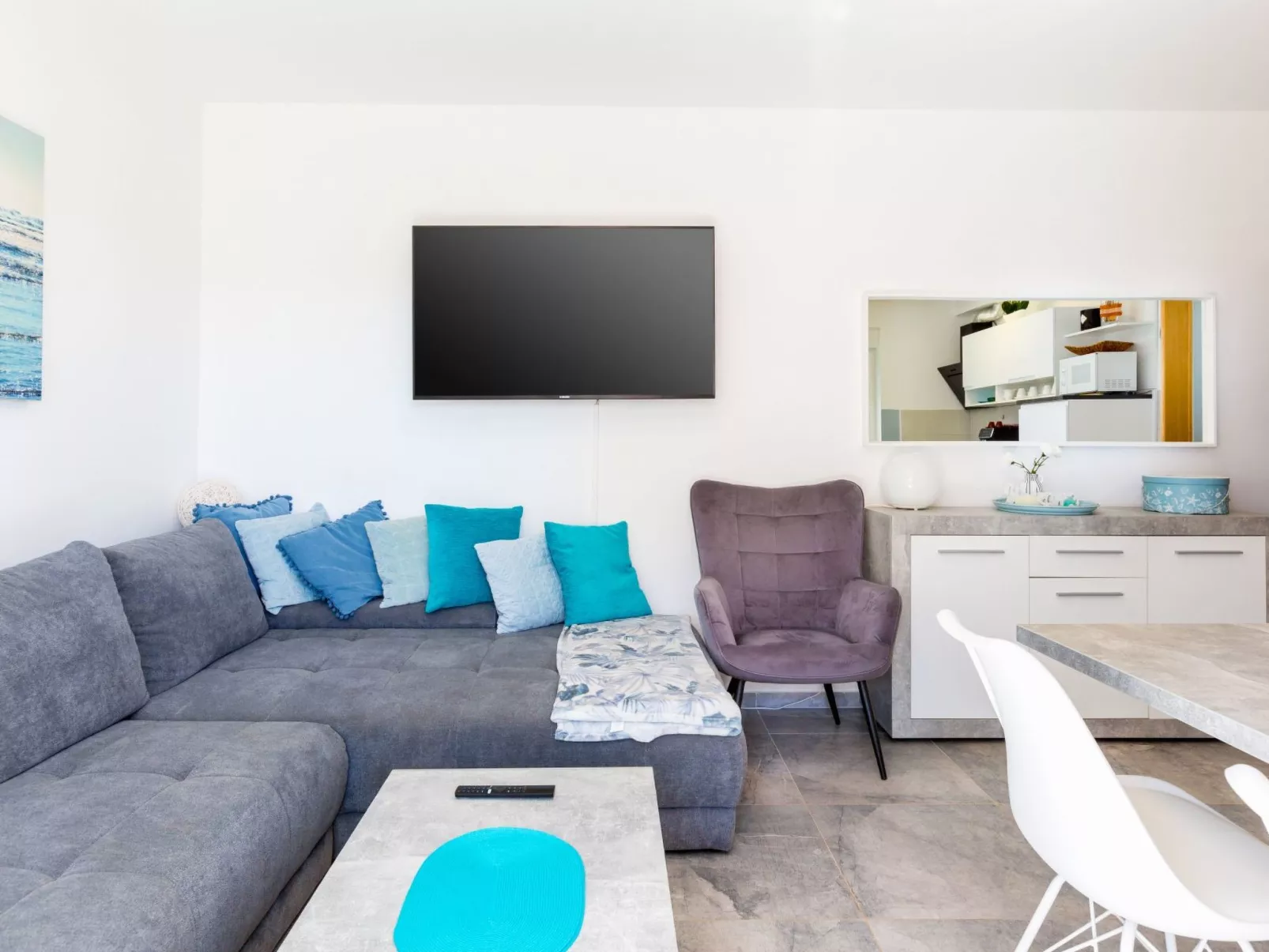 "Emira Mukalba" mit Terrasse-Binnen