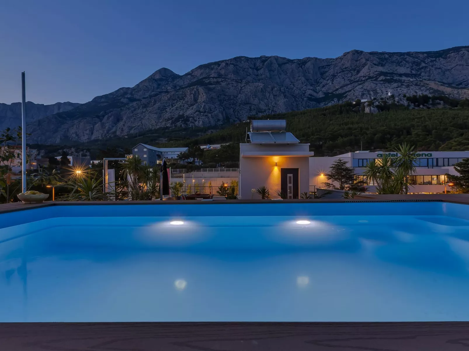 Luxus-Wohnung Nugal-Buiten