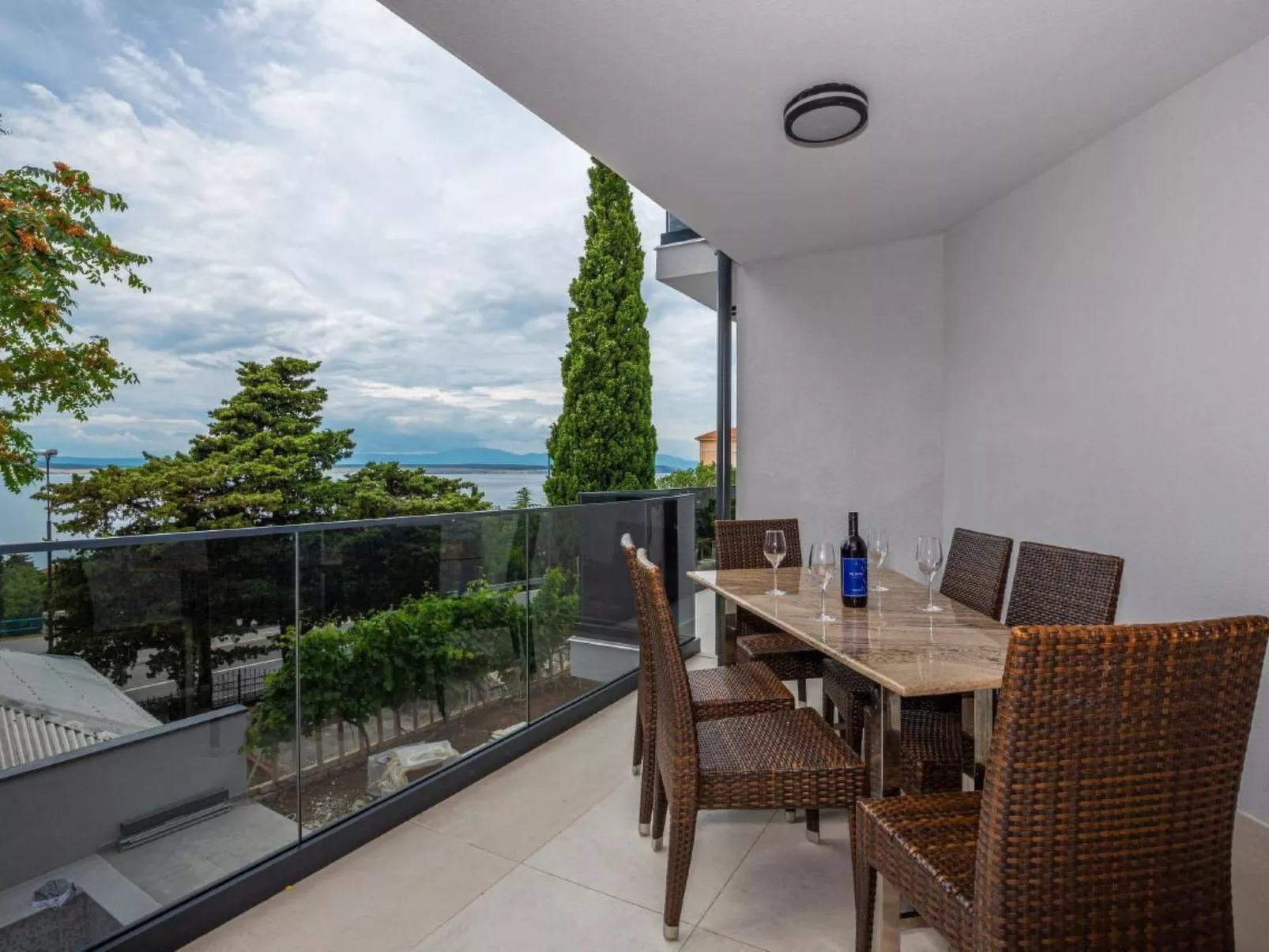 Apartment Emilia-Buiten