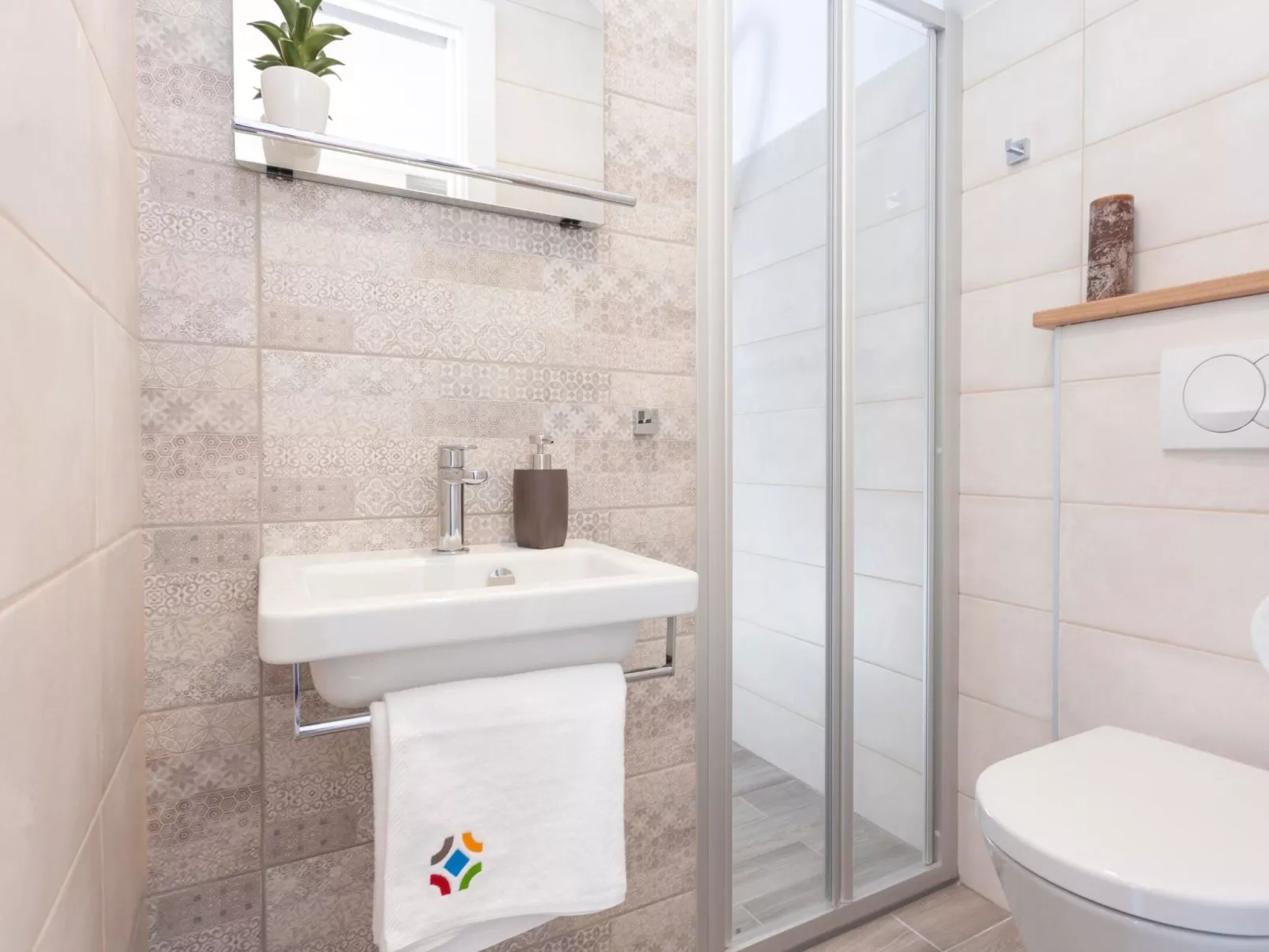 Für 6 Personen ca. 98 m&sup2; in Makarska, Dalmatien (Gespanschaft Split-Dalmat-Binnen