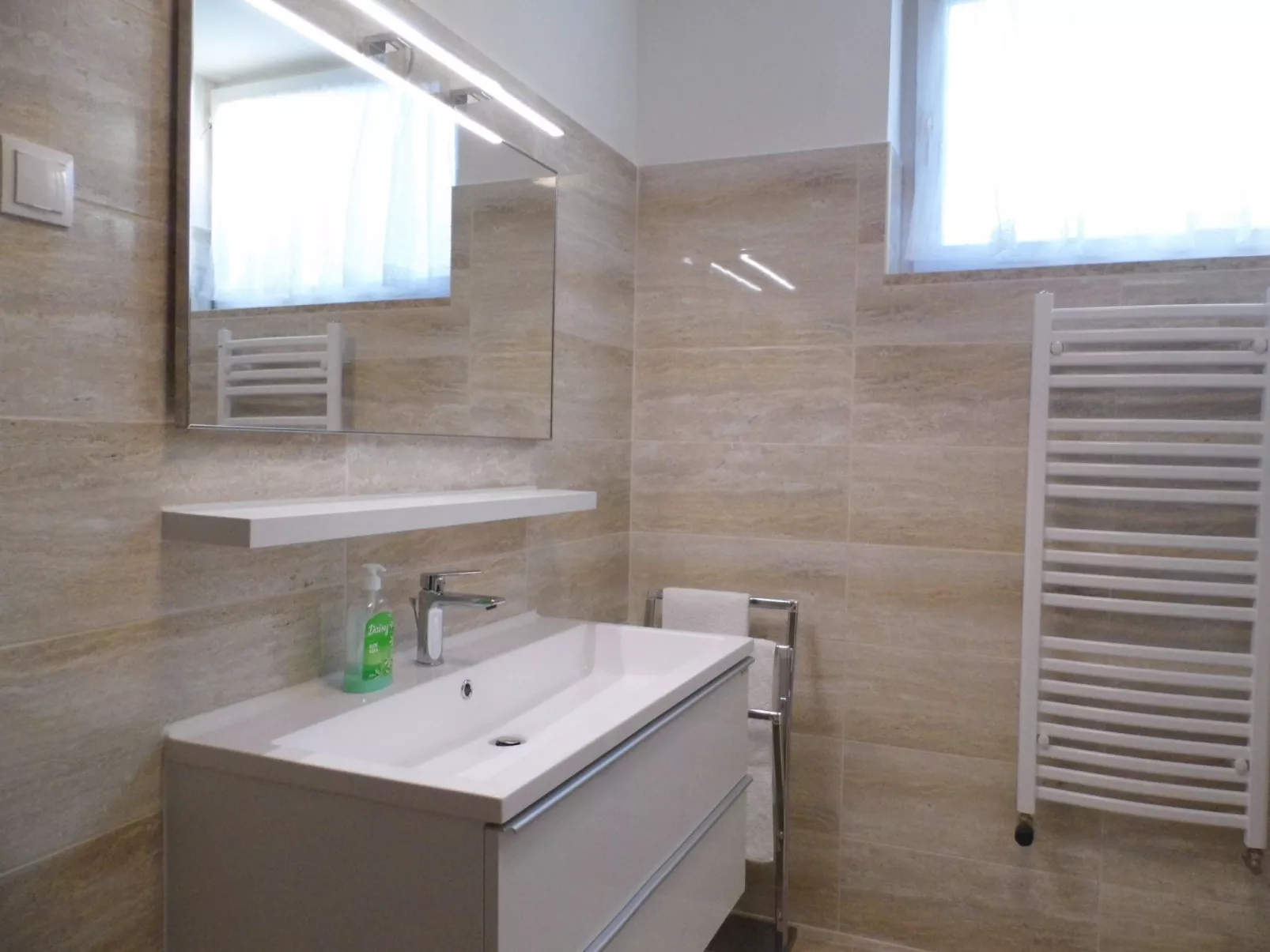 Wohnung "Nada" mit Terrasse-Binnen