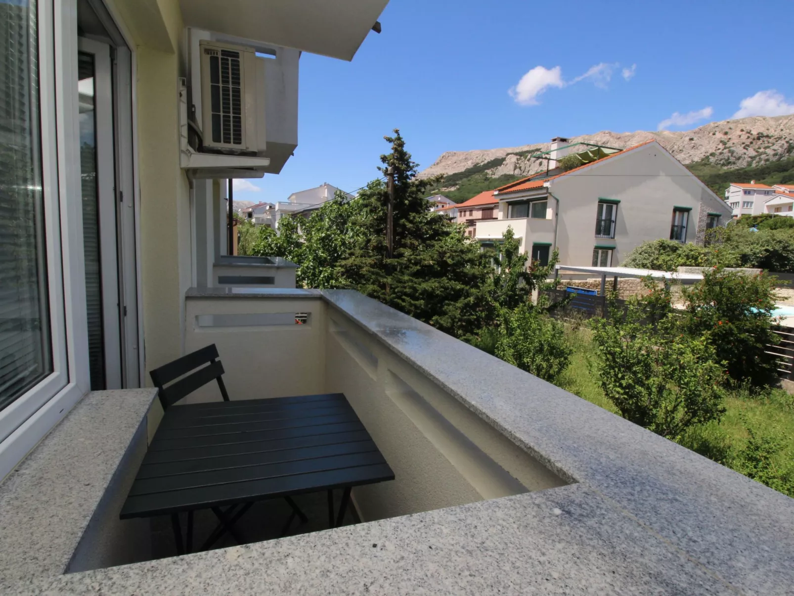 Modern eingerichtete Apartment ideal für junge Paaren im Zentrum von Baska-Buiten