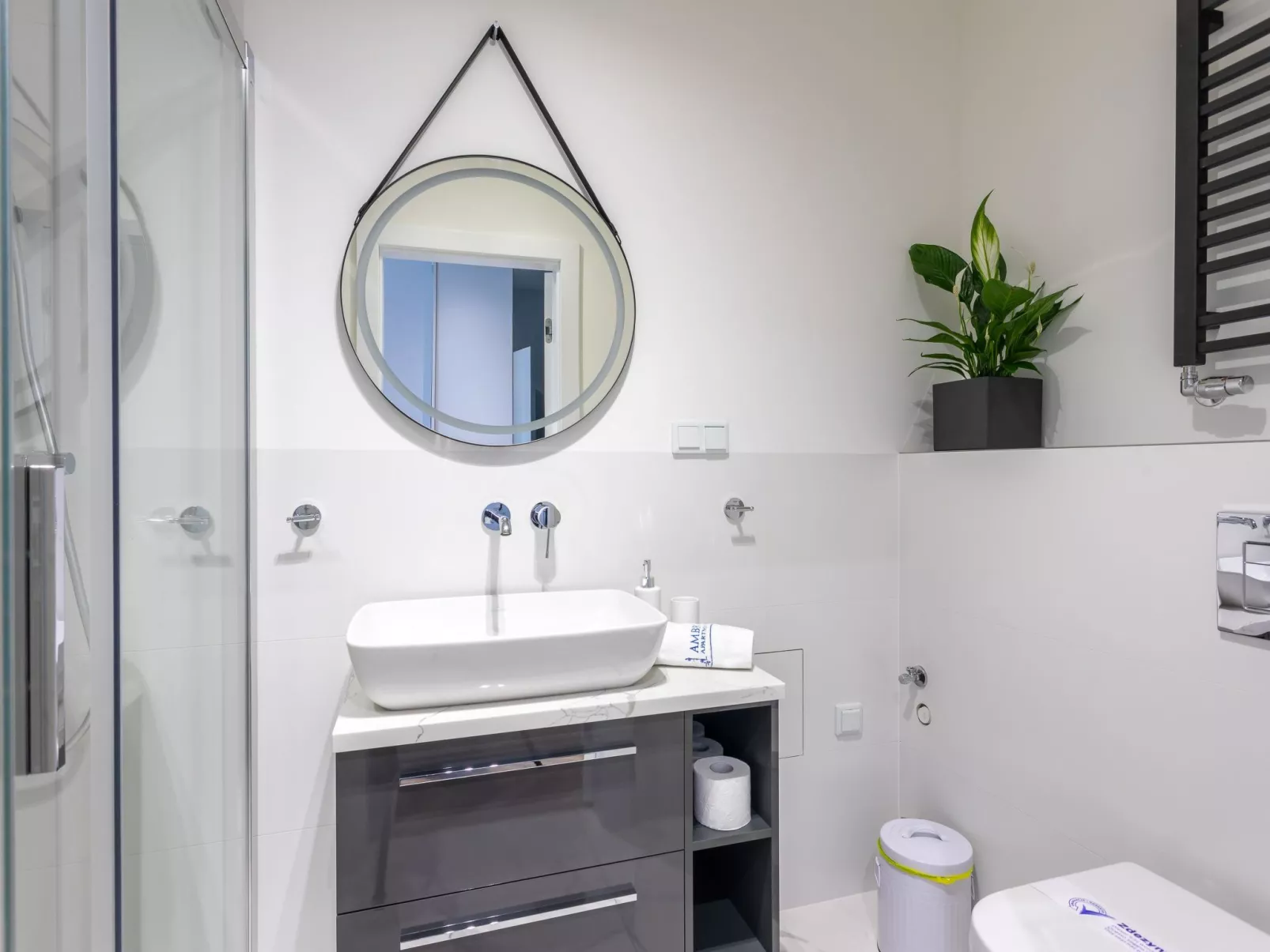 Topmoderne Ferienwohnung Albus 419-Image-tags.info